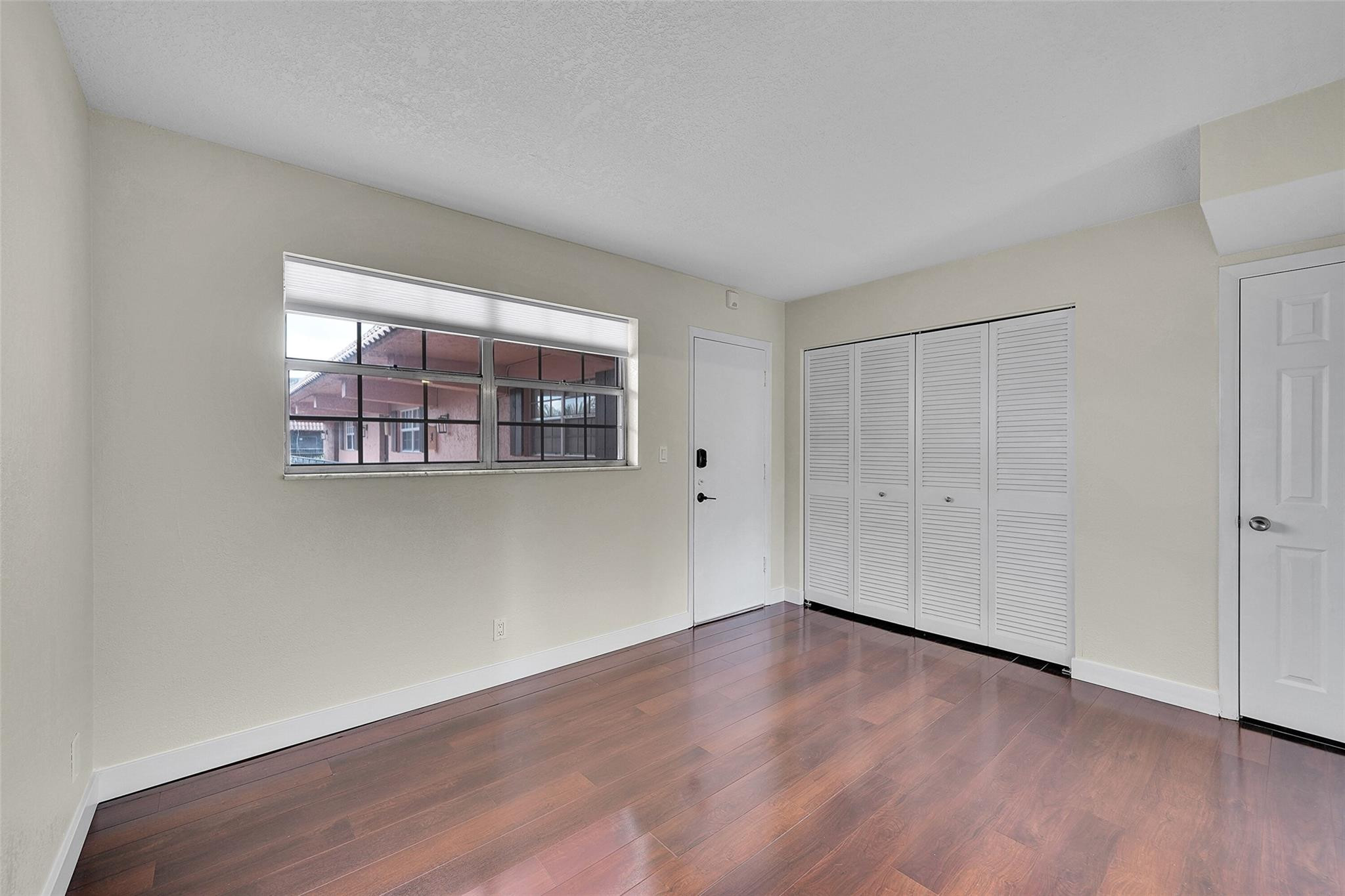 TENNIS CLUB LENGLEN CONDO - Residential