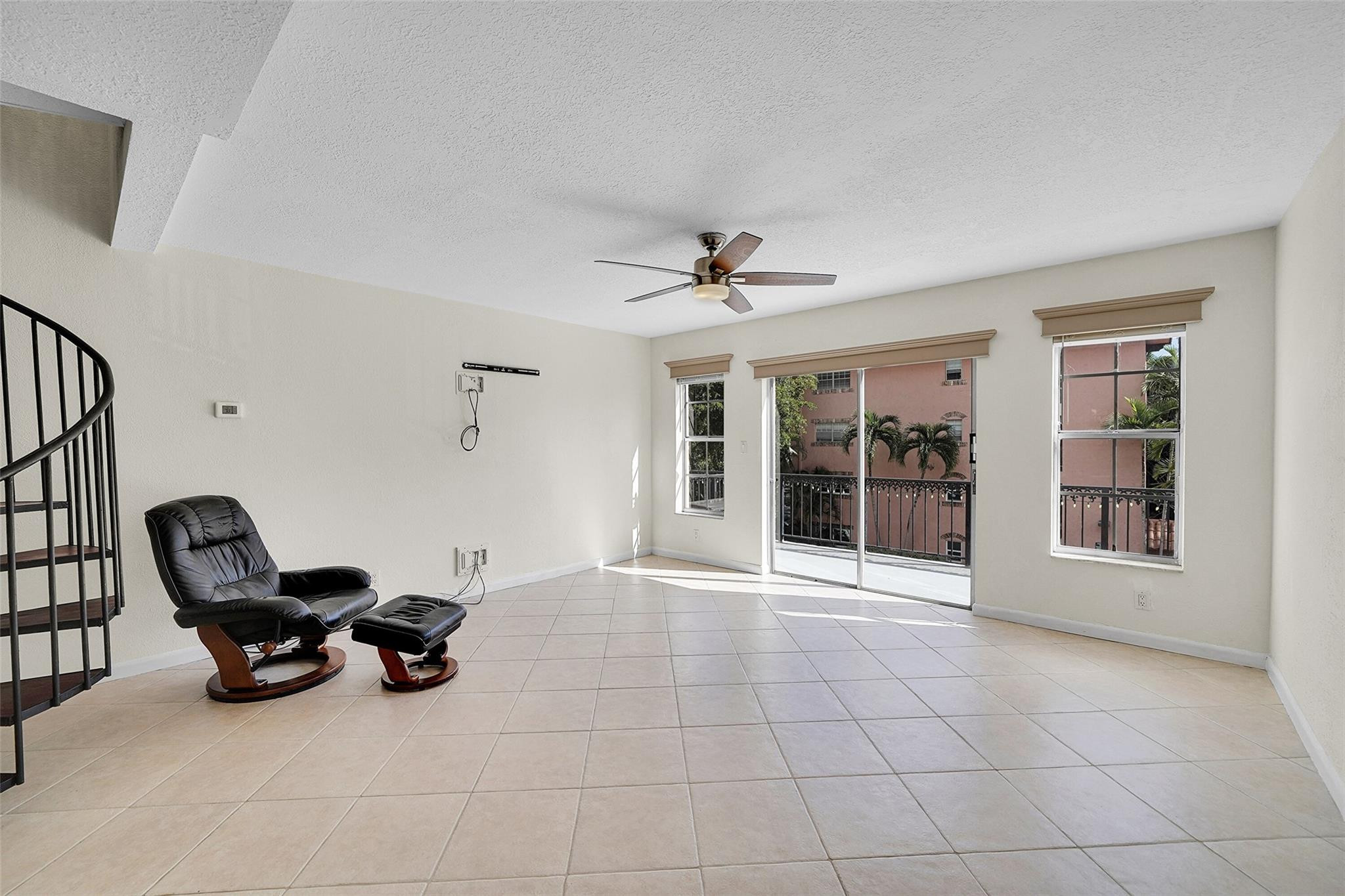 TENNIS CLUB LENGLEN CONDO - Residential