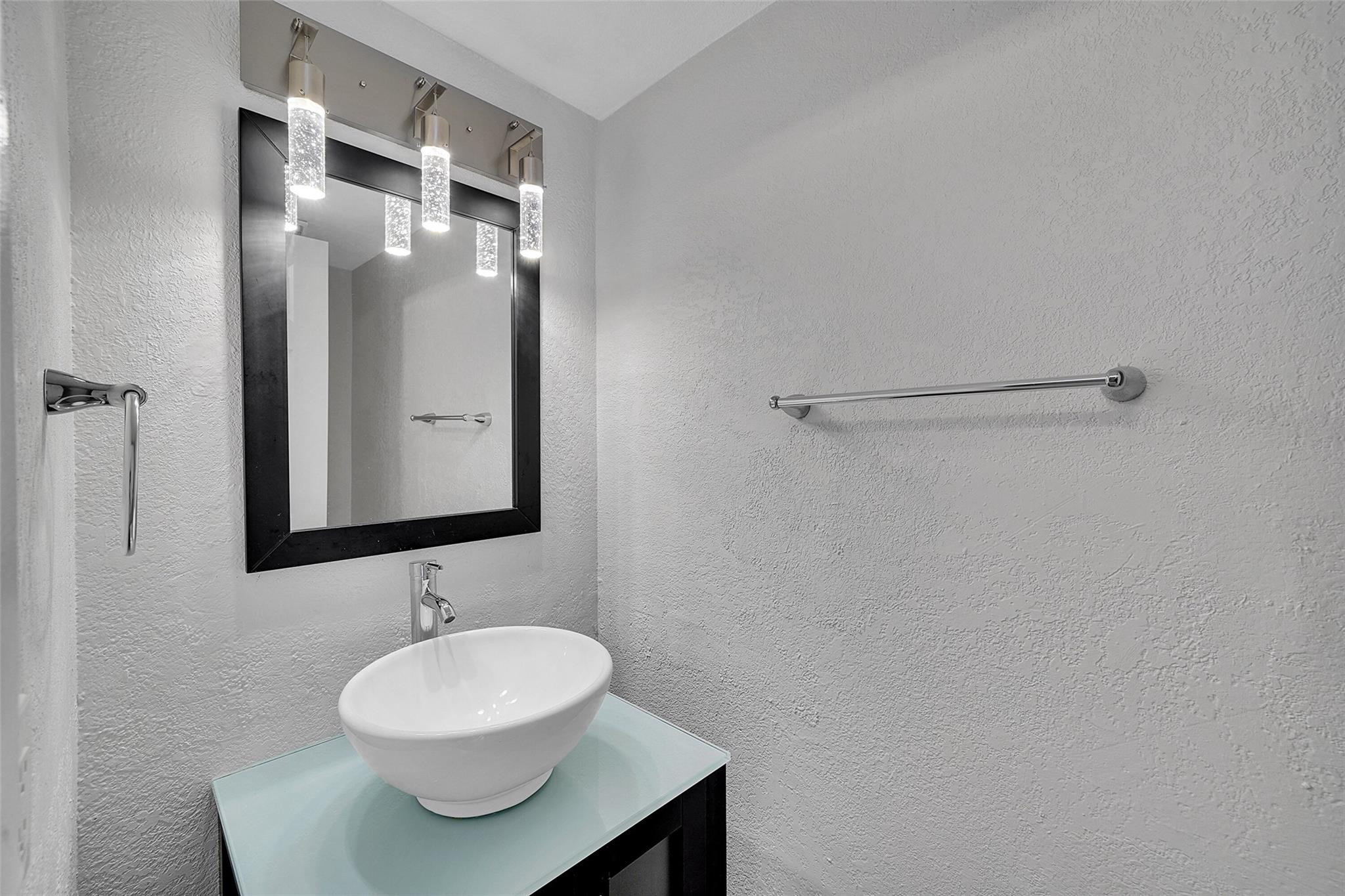 TENNIS CLUB LENGLEN CONDO - Residential