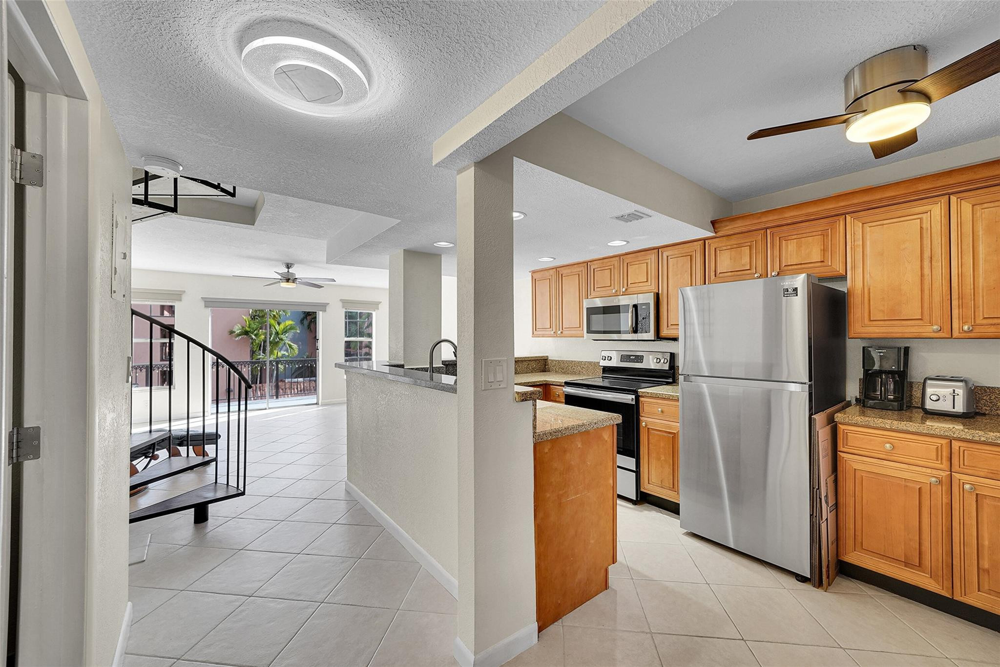 TENNIS CLUB LENGLEN CONDO - Residential