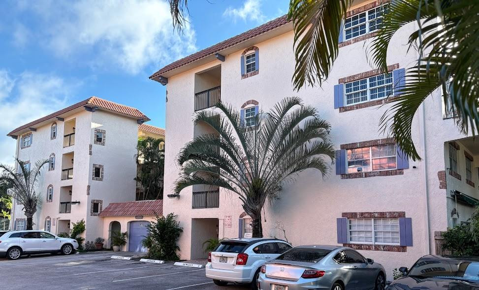 TENNIS CLUB LENGLEN CONDO - Residential