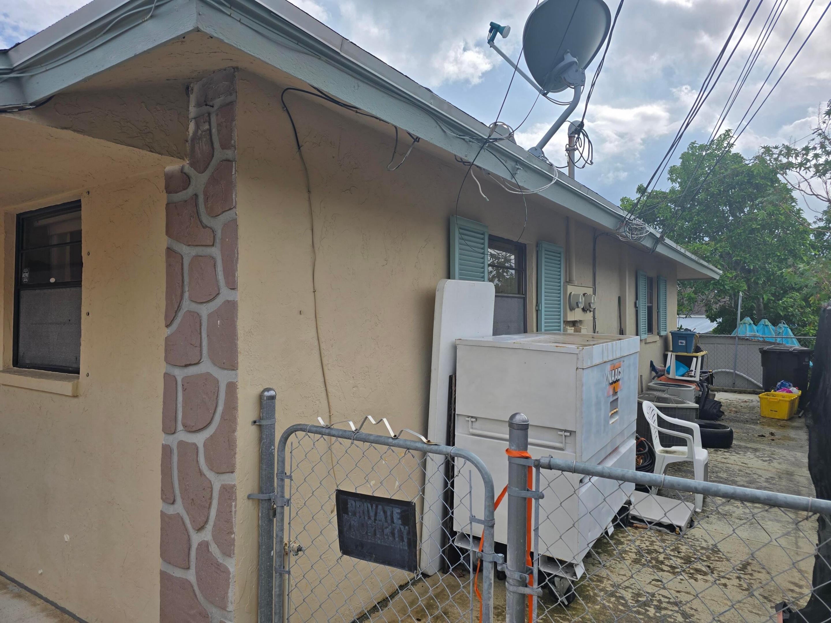 BUNKER HILL ADD 2 TO WPB - Residential Income