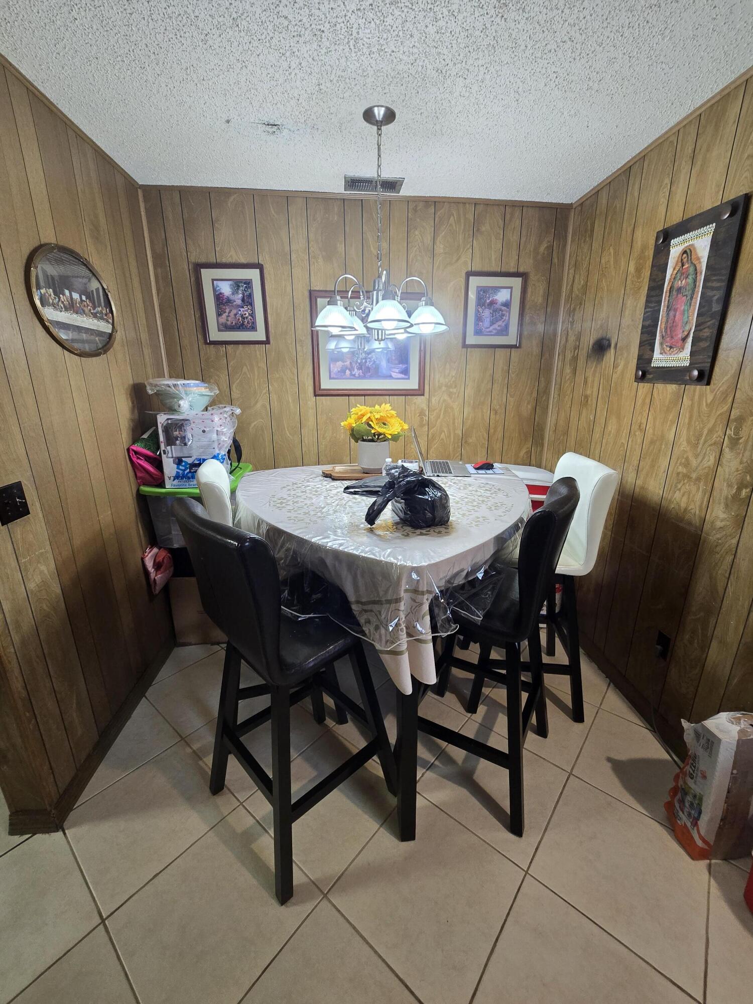 BUNKER HILL ADD 2 TO WPB - Residential Income