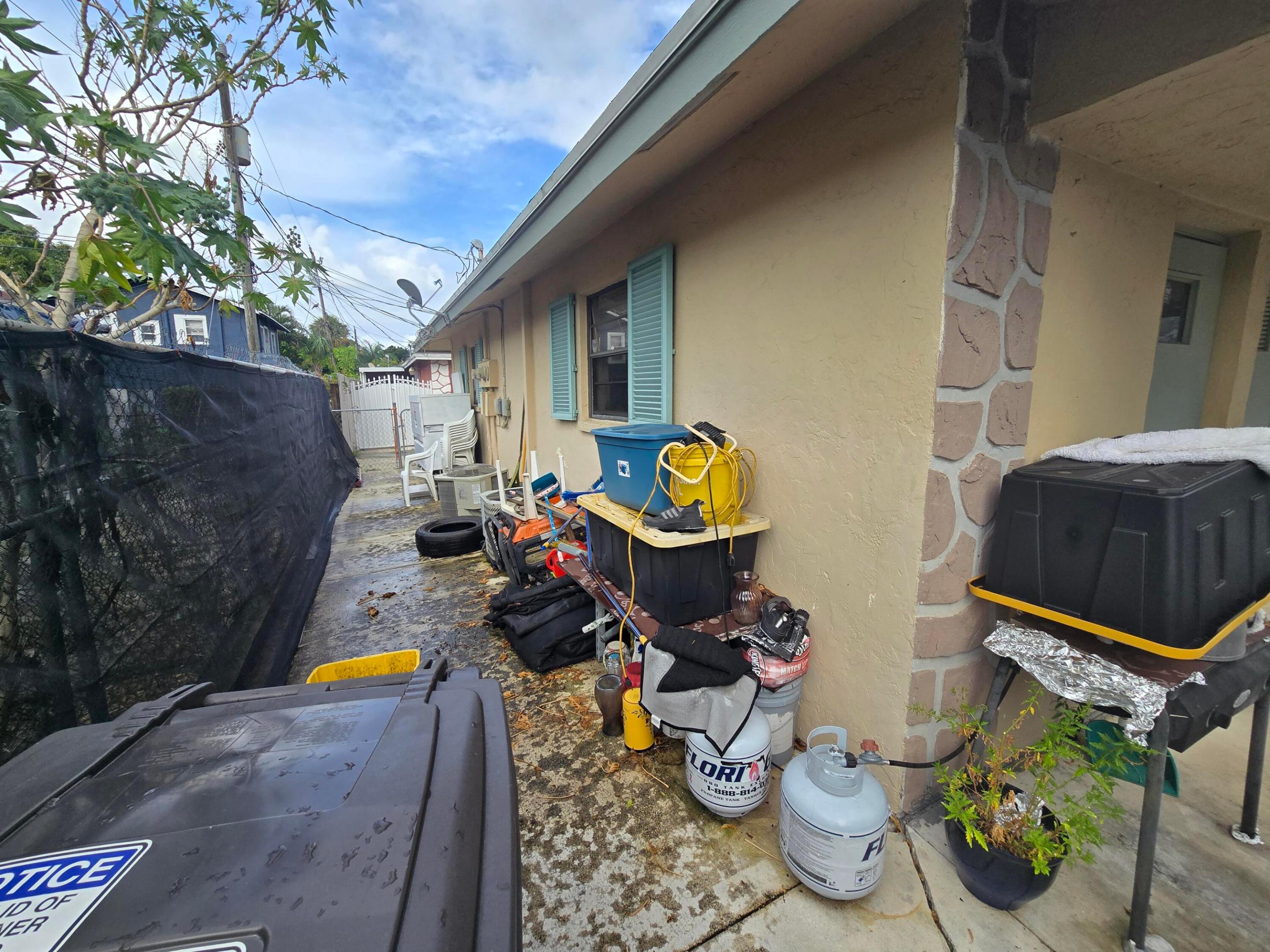 BUNKER HILL ADD 2 TO WPB - Residential Income