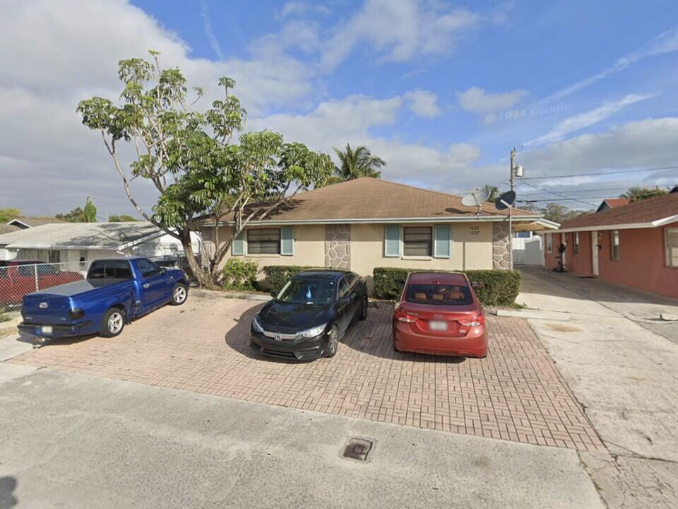 BUNKER HILL ADD 2 TO WPB - Residential Income