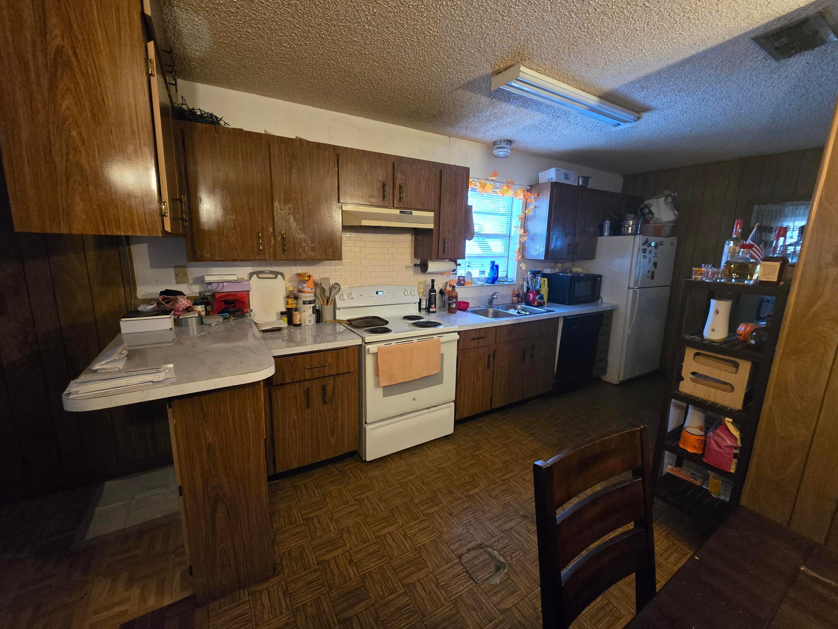 BUNKER HILL ADD 2 TO WPB - Residential Income