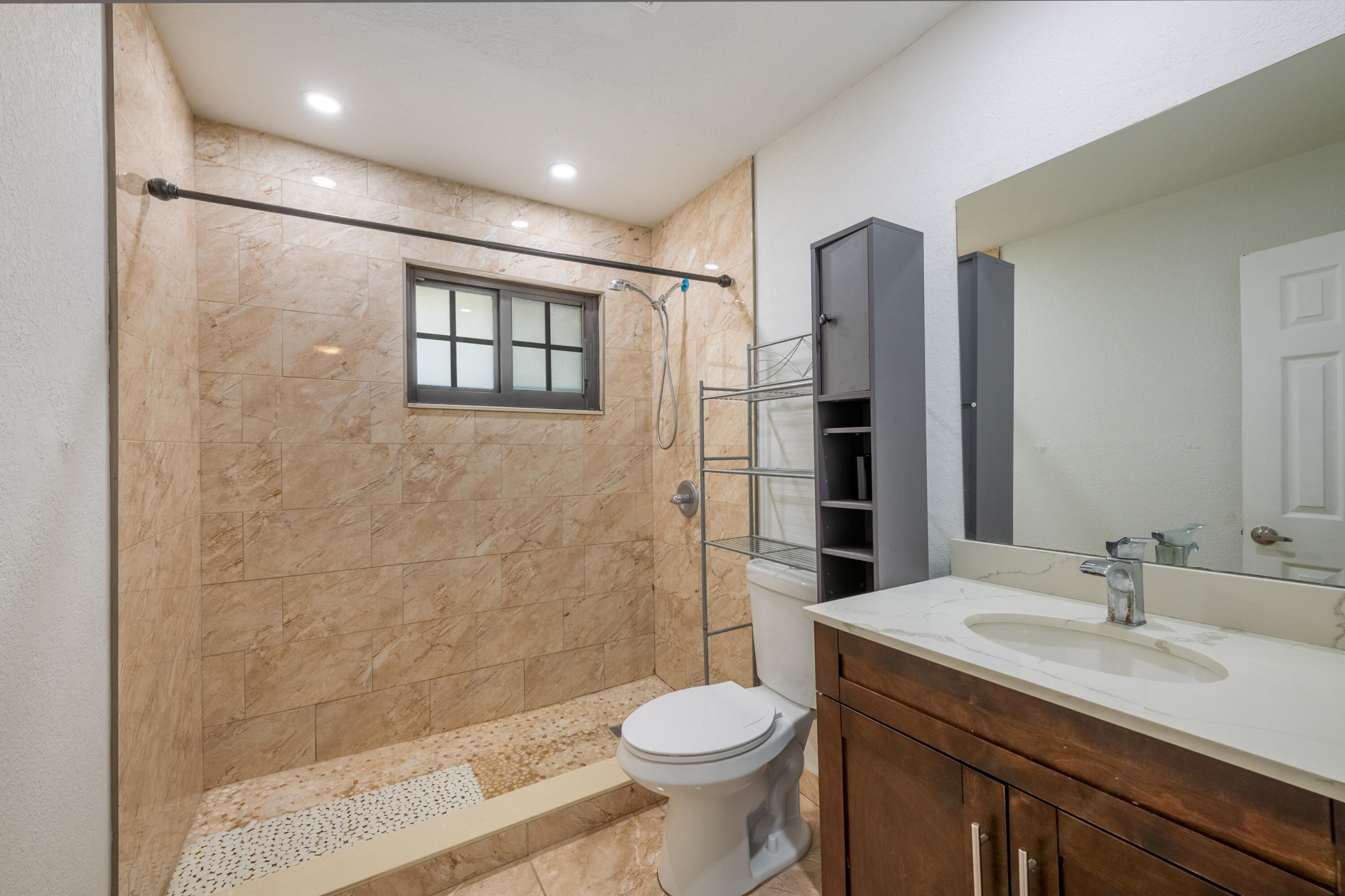 TOWNHOMES OF MONTEREY - Residential