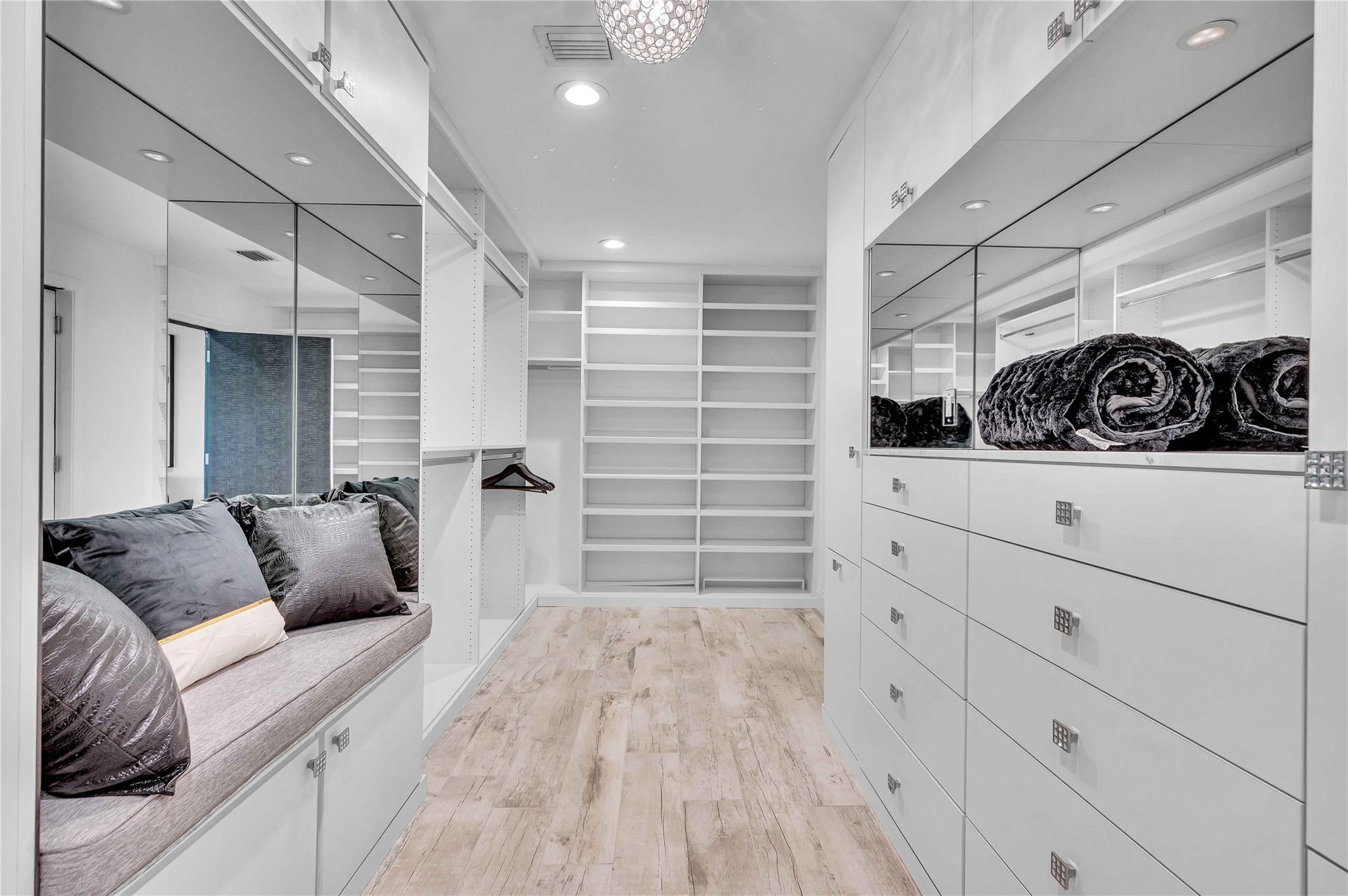 Gould Island 15-62 B - Residential