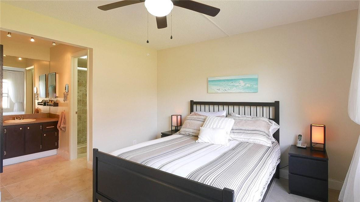 SUNRISE LAKES - Residential