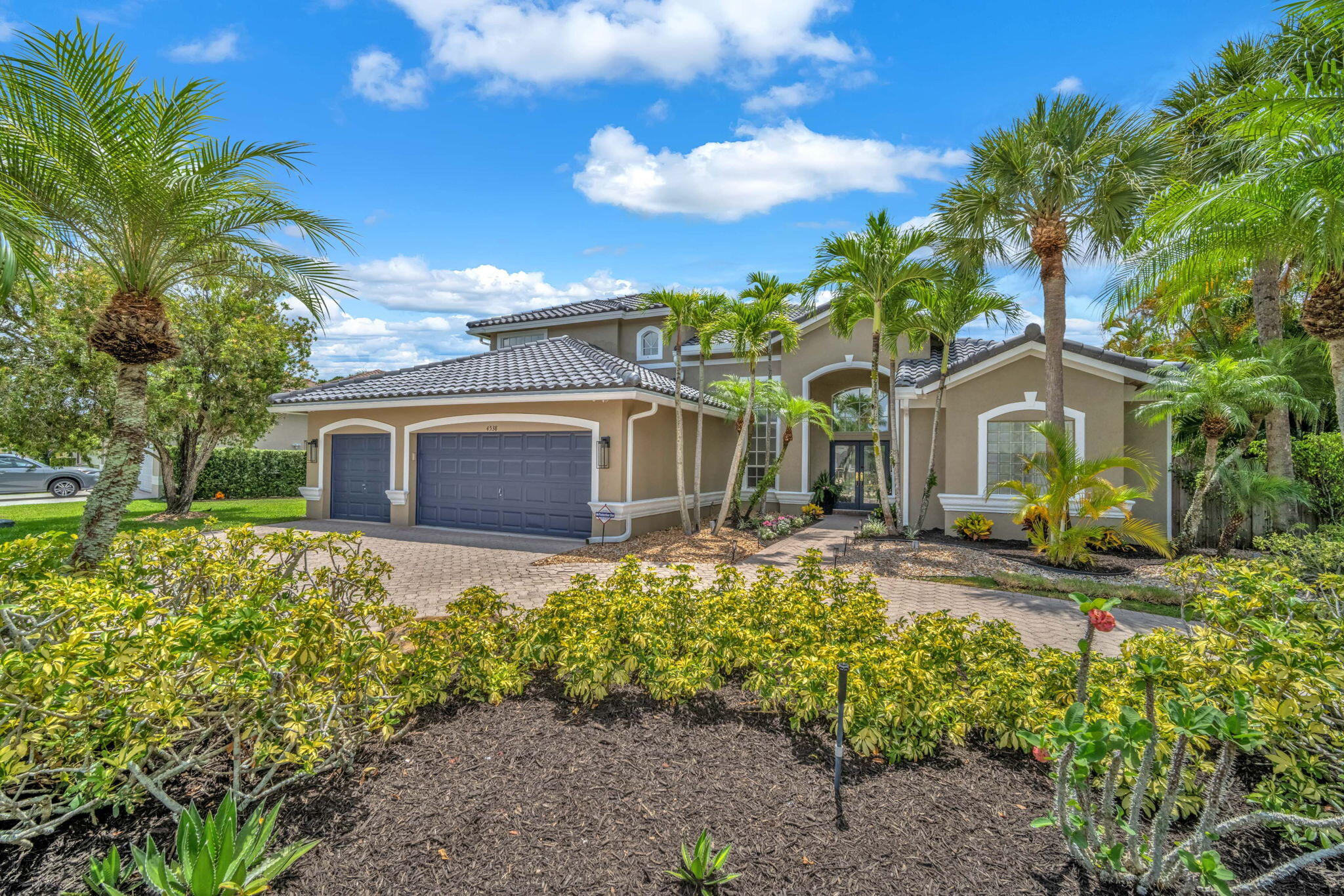 CYPRESS LAKE ESTATES - Residential