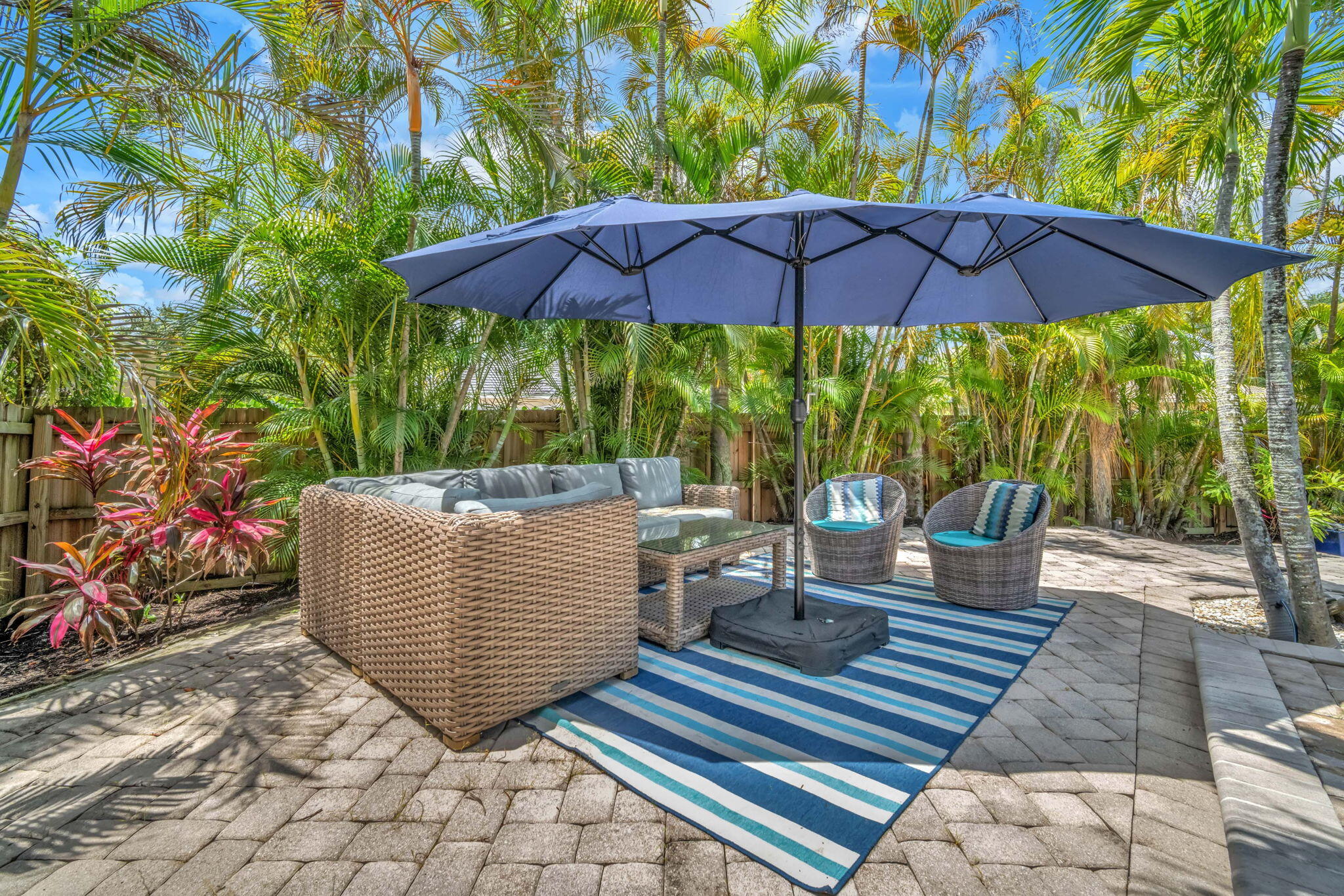 CYPRESS LAKE ESTATES - Residential