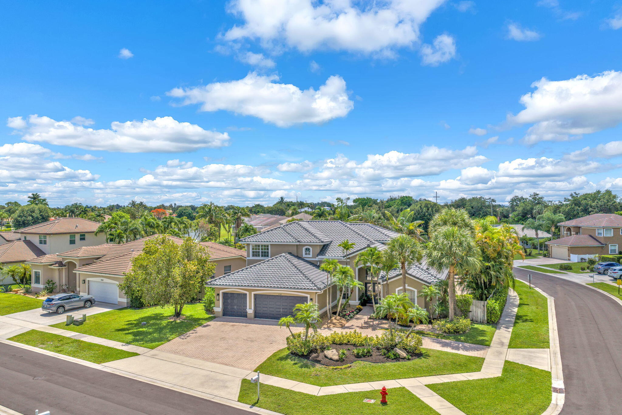 CYPRESS LAKE ESTATES - Residential