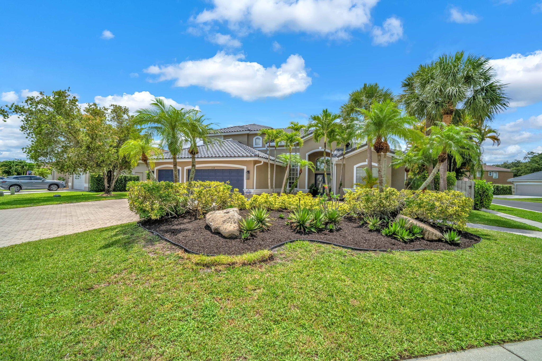 CYPRESS LAKE ESTATES - Residential