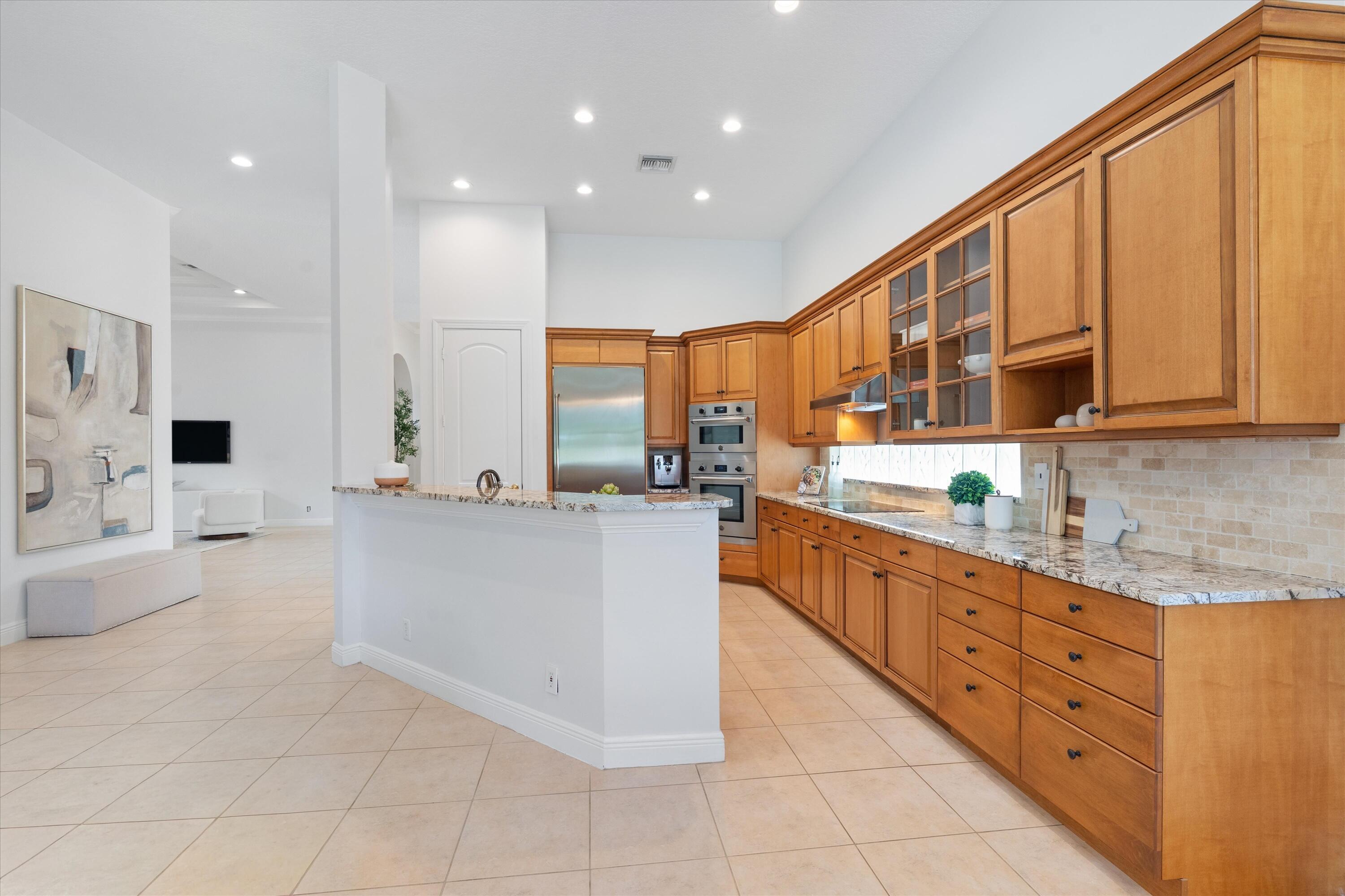 Mizner Country Club - Residential