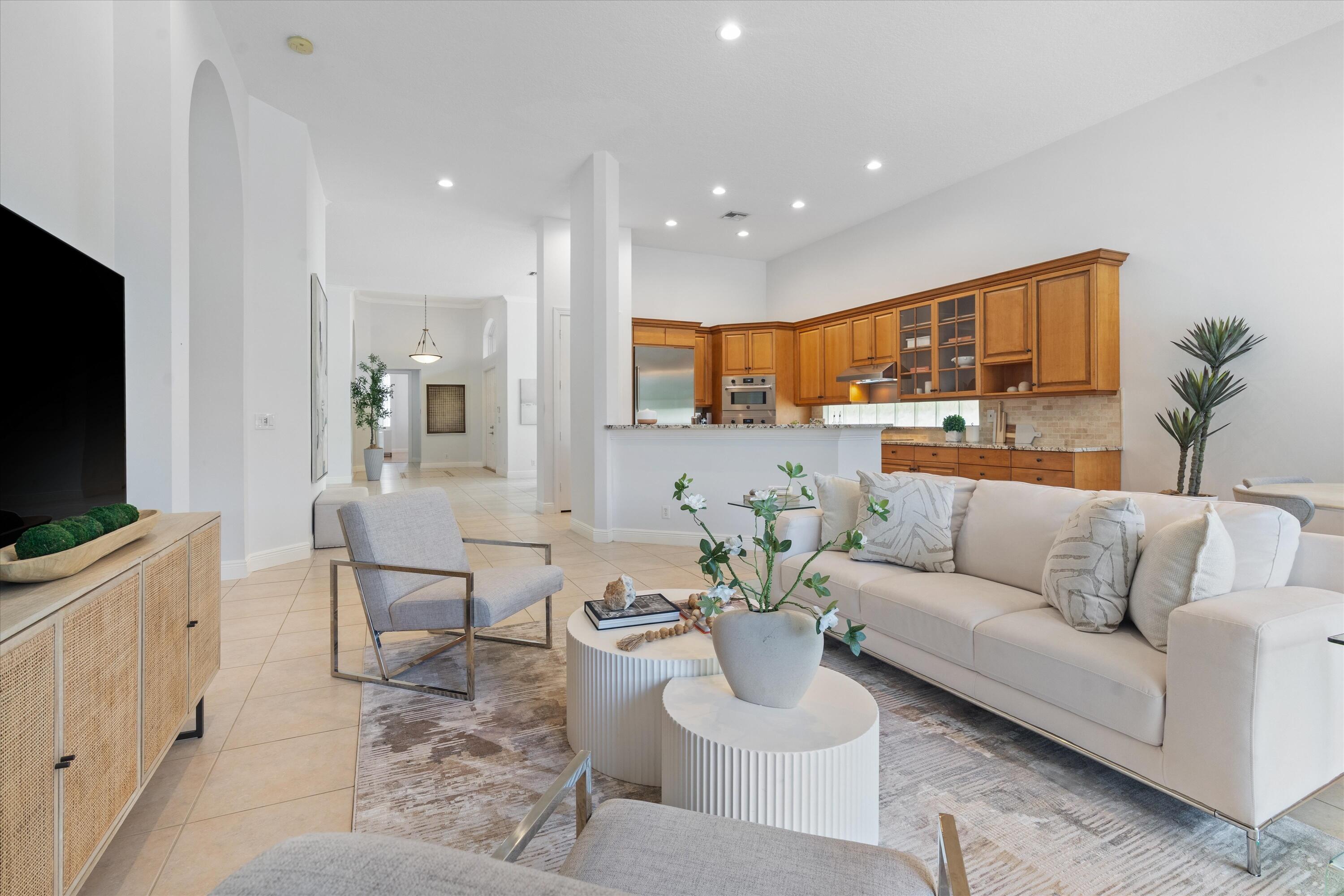 Mizner Country Club - Residential
