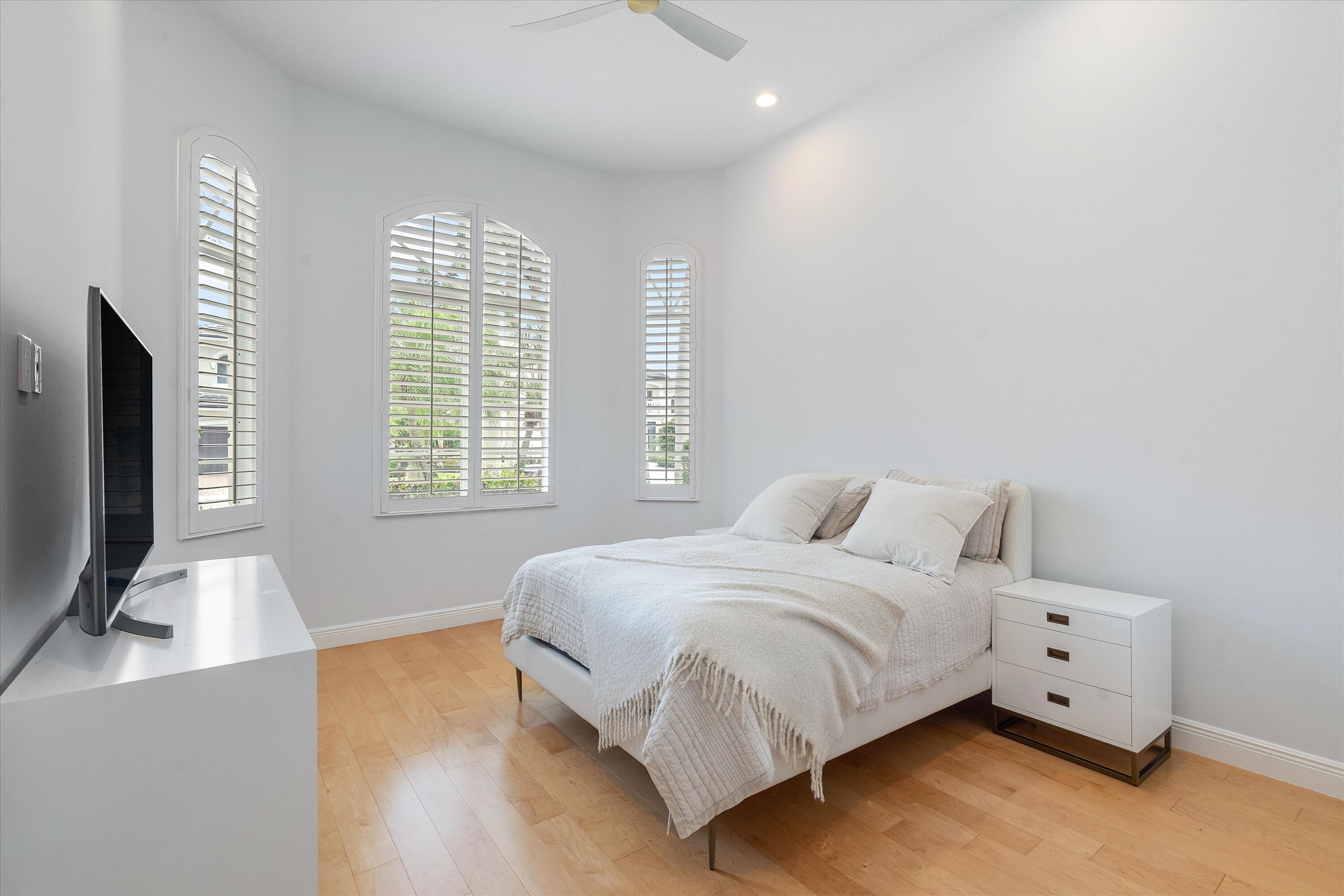 Mizner Country Club - Residential