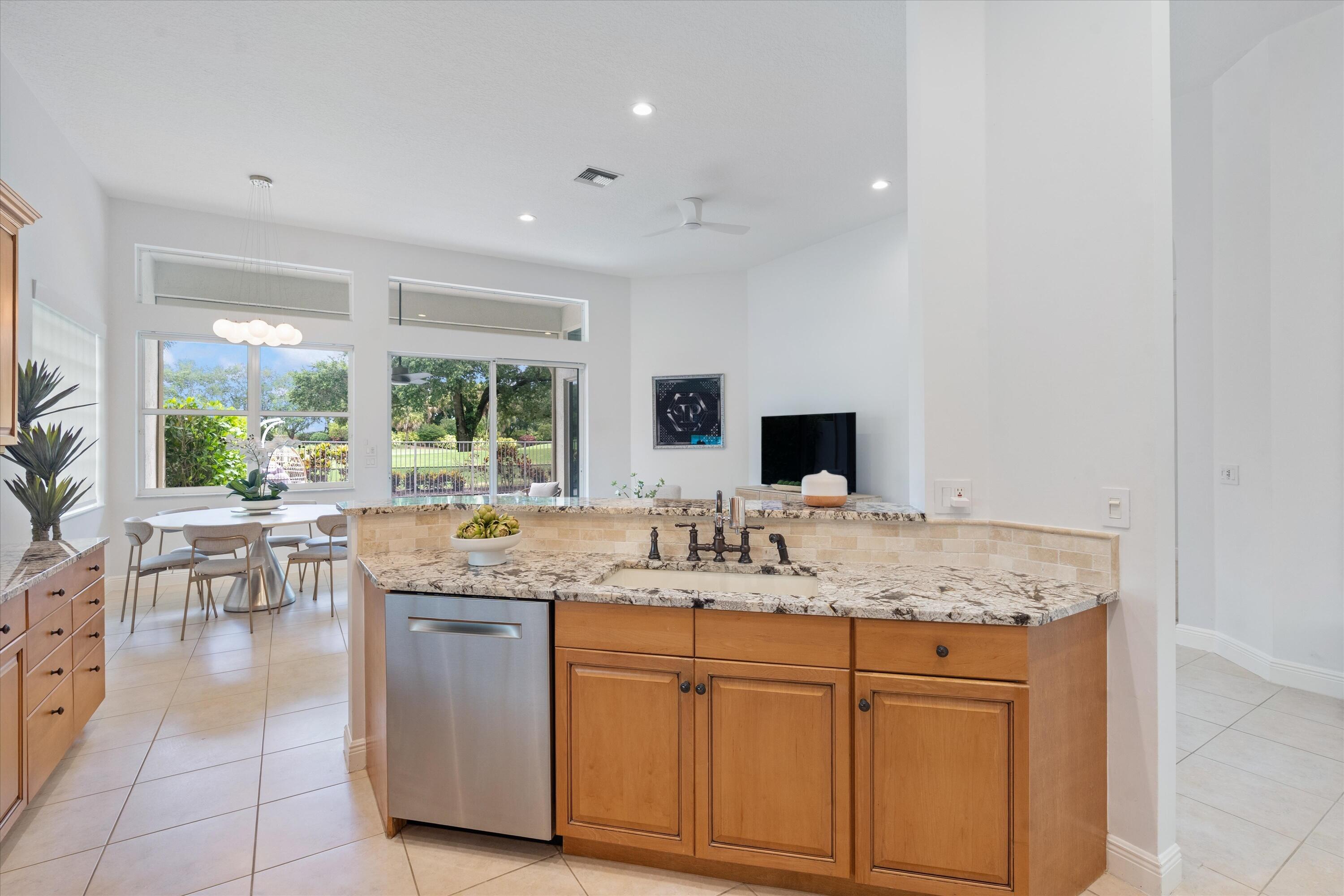 Mizner Country Club - Residential