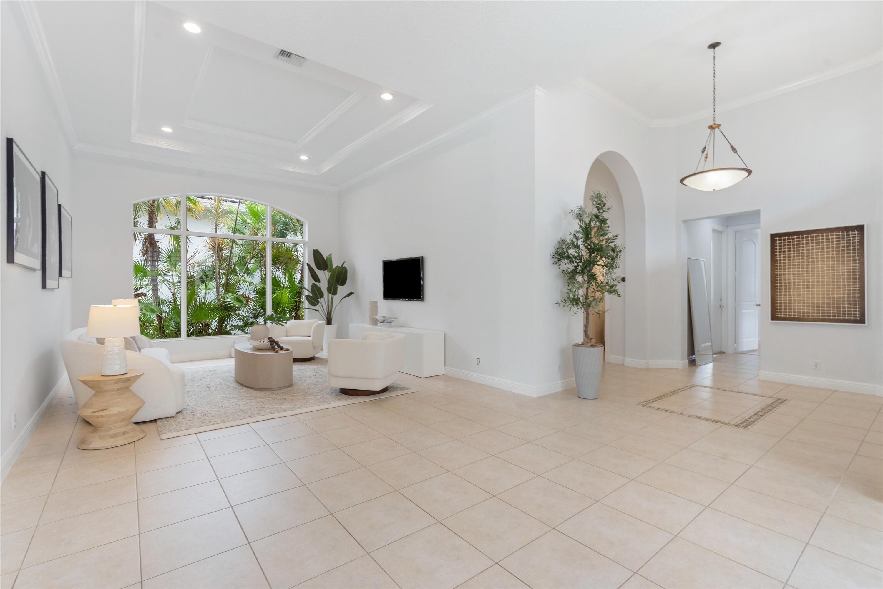 Mizner Country Club - Residential