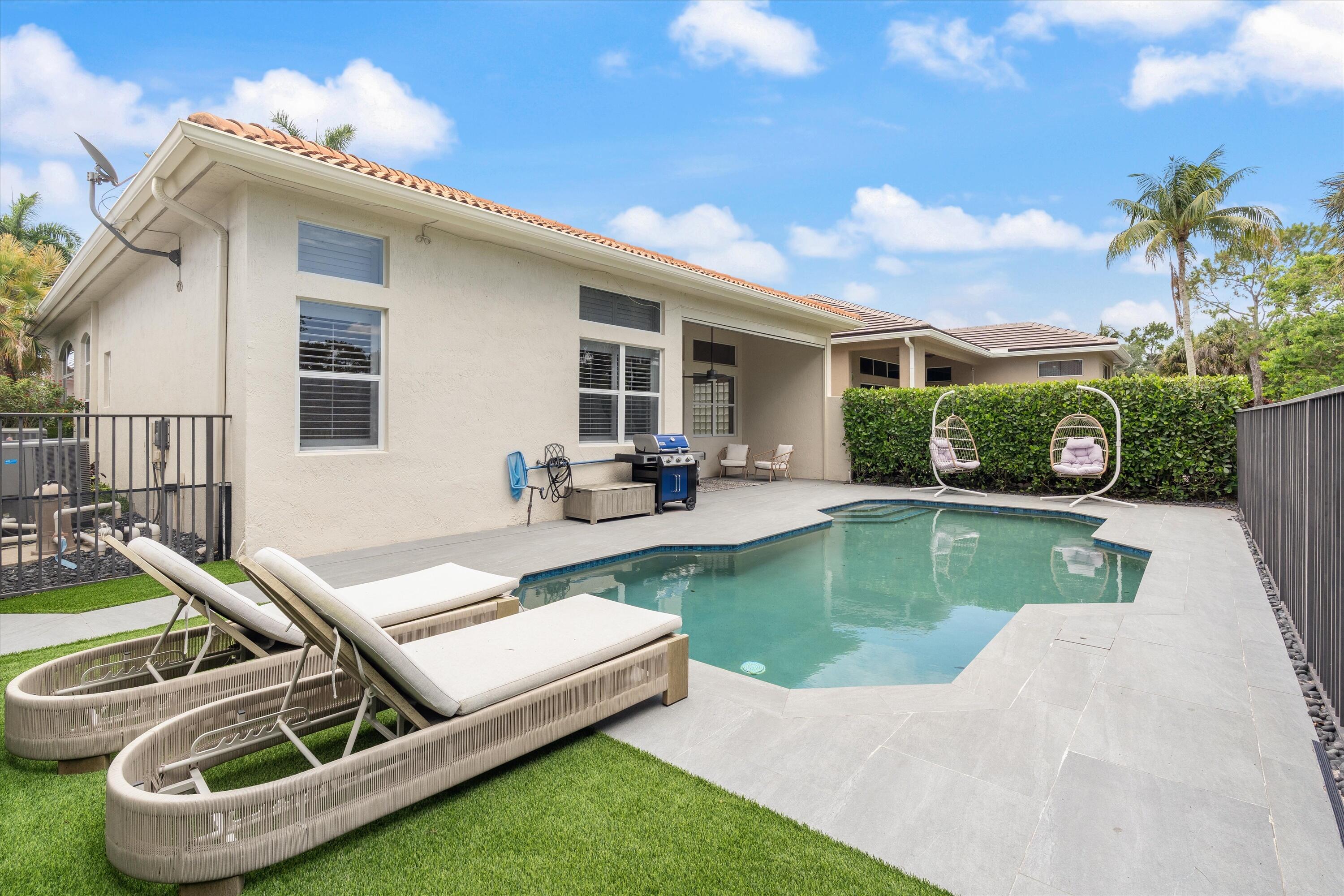 Mizner Country Club - Residential