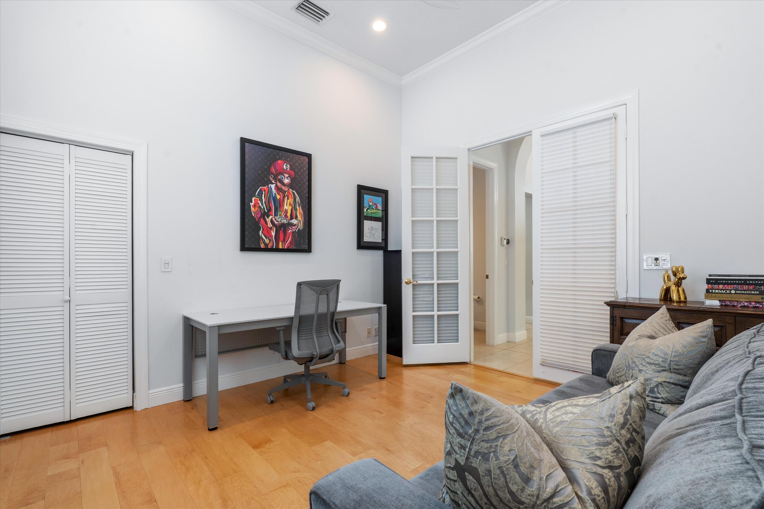 Mizner Country Club - Residential