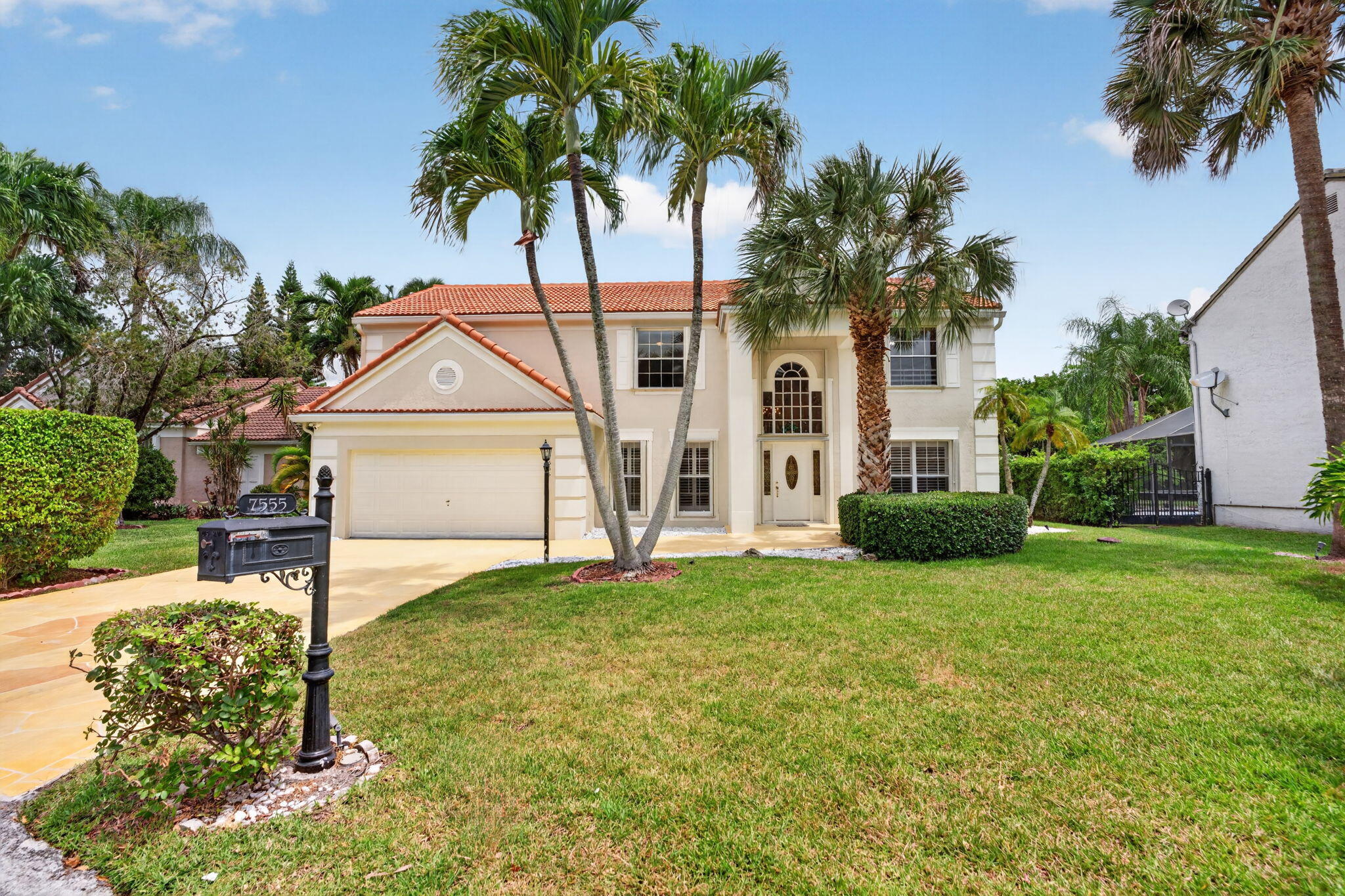 WOODSIDE ESTATES - Residential