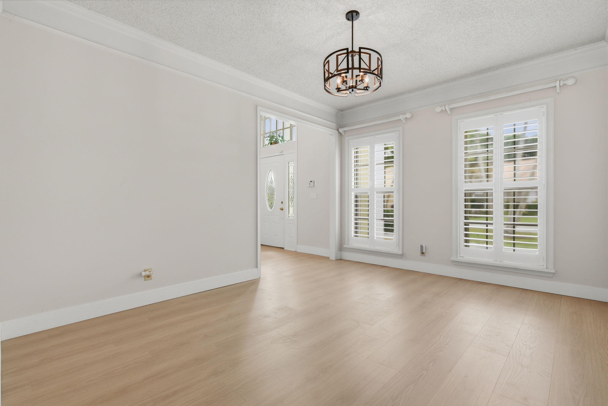 WOODSIDE ESTATES - Residential