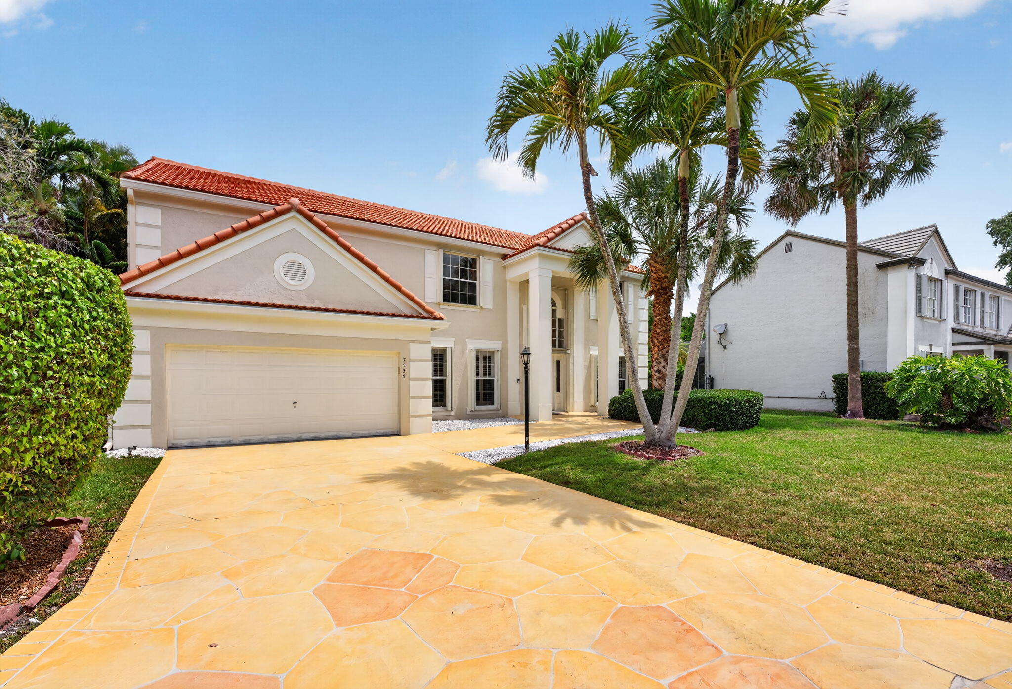 WOODSIDE ESTATES - Residential