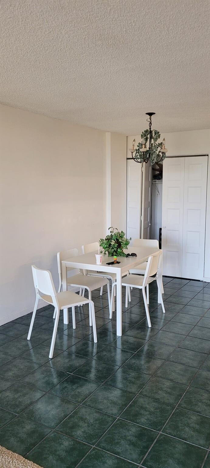 DANIANS SOUTH CONDO - Residential Lease