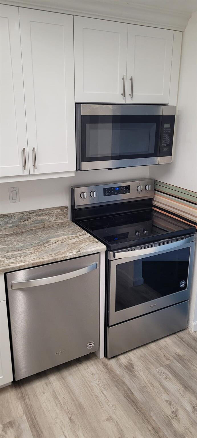 DANIANS SOUTH CONDO - Residential Lease
