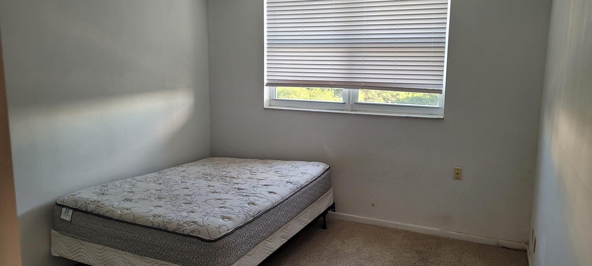 DANIANS SOUTH CONDO - Residential Lease