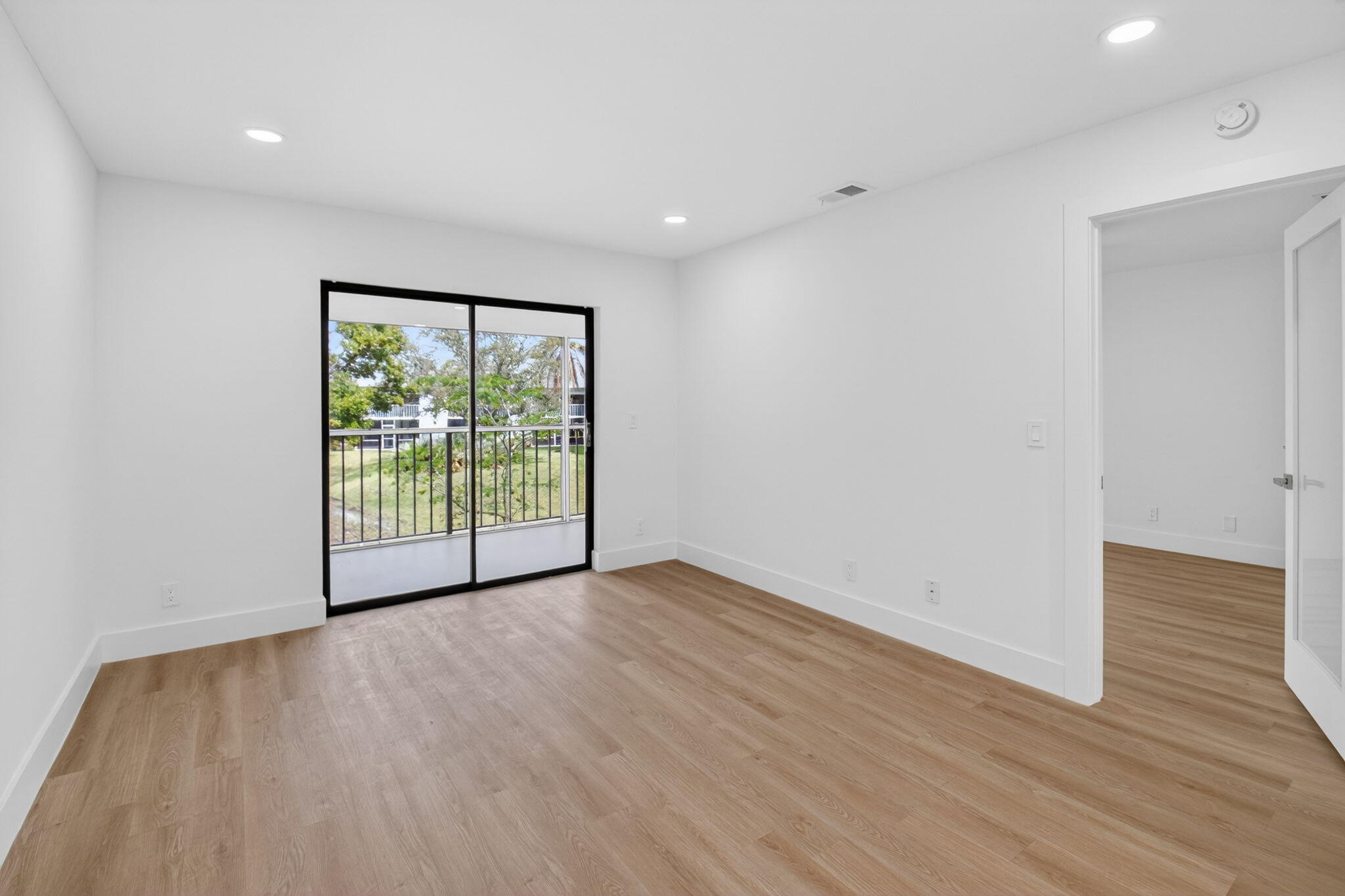 HIDDEN VALLEY SEC 1 - Residential Lease