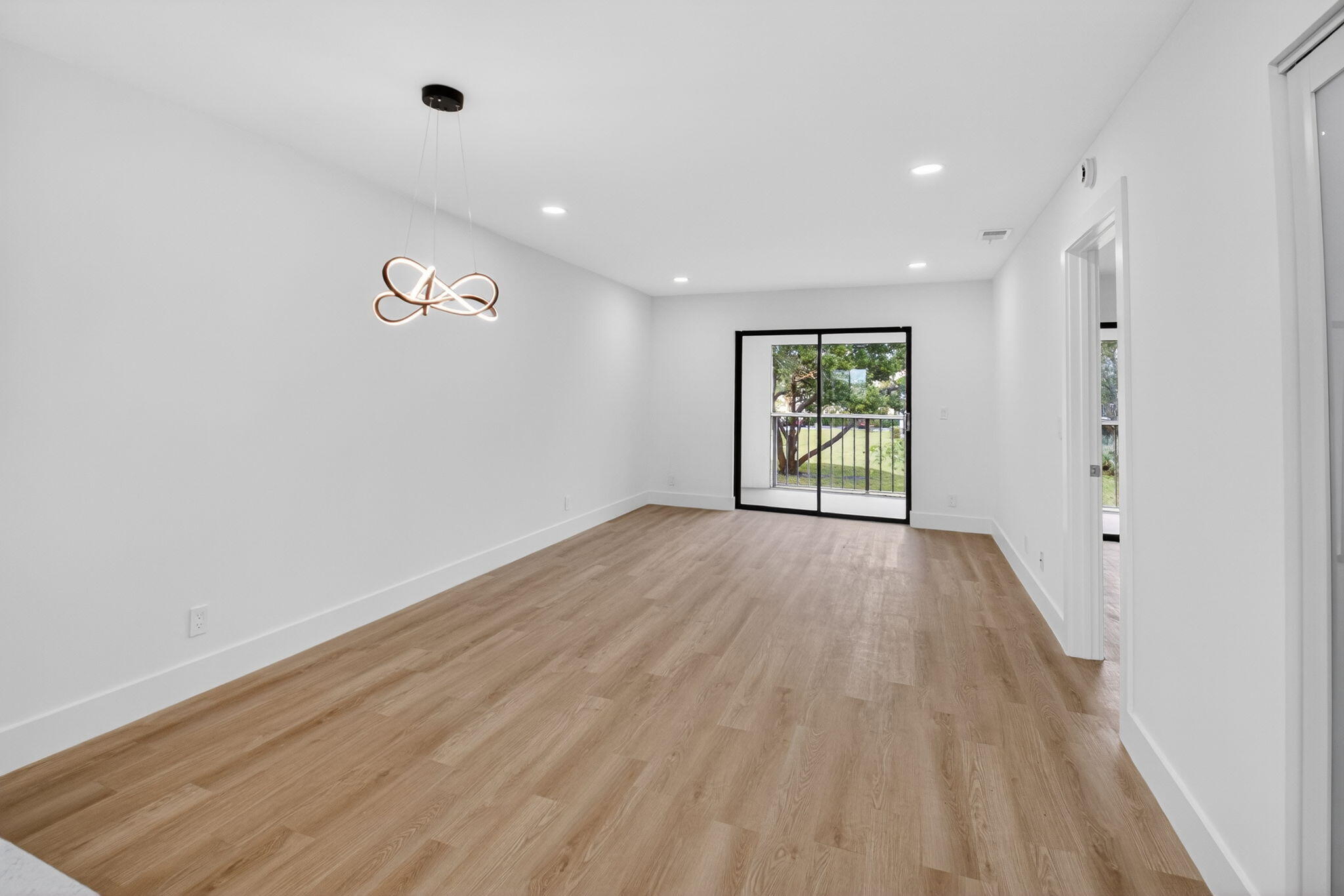 HIDDEN VALLEY SEC 1 - Residential Lease