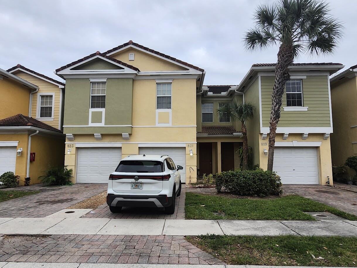 PIPERS CAY CONDO - Residential
