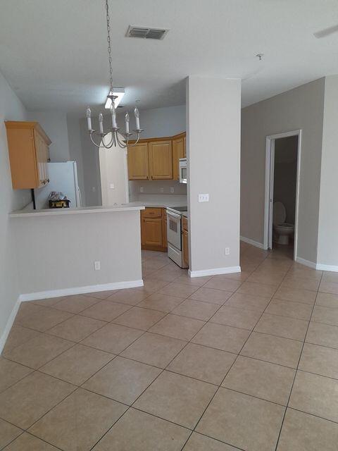 PIPERS CAY CONDO - Residential