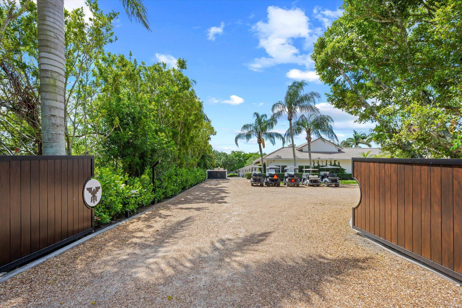 SADDLE TRAIL PARK OF WELLINGTON - Residential Lease