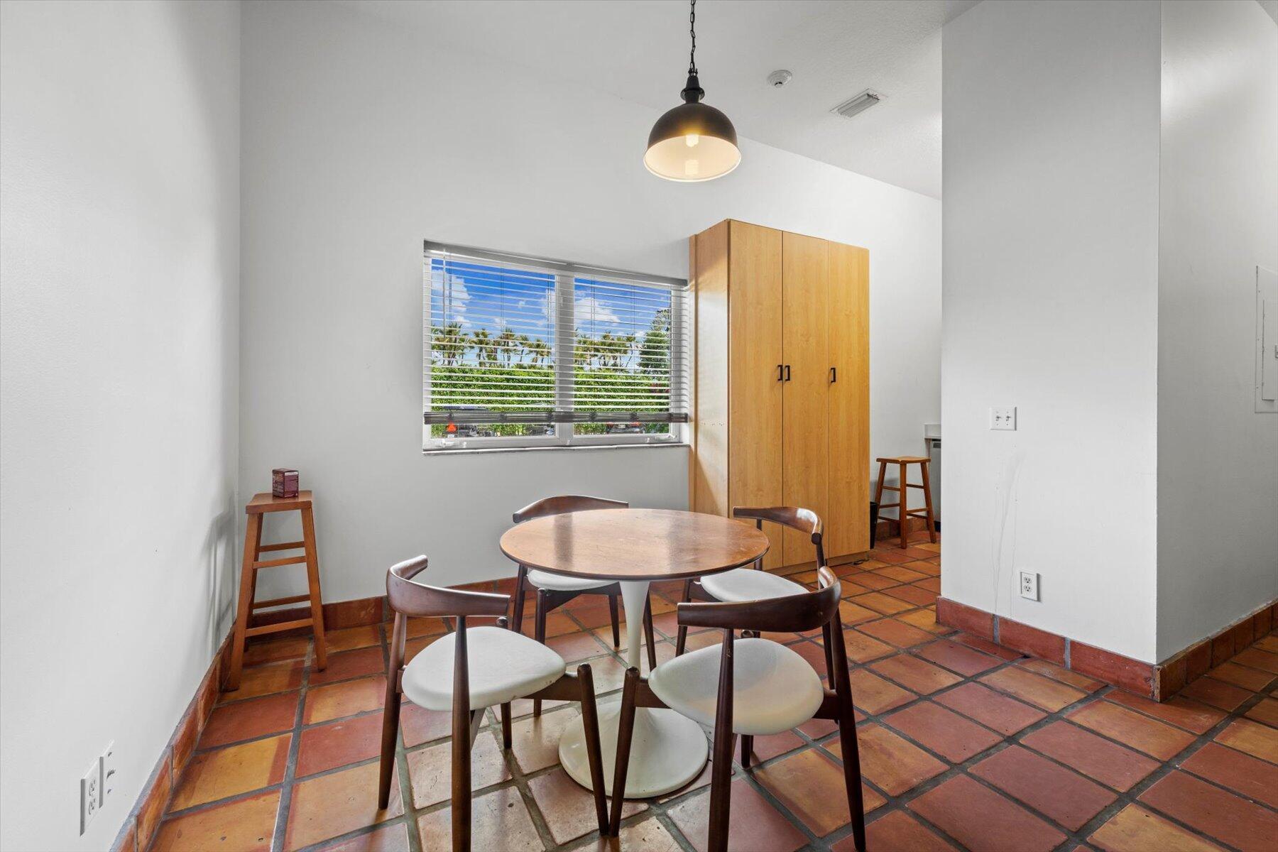 SADDLE TRAIL PARK OF WELLINGTON - Residential Lease