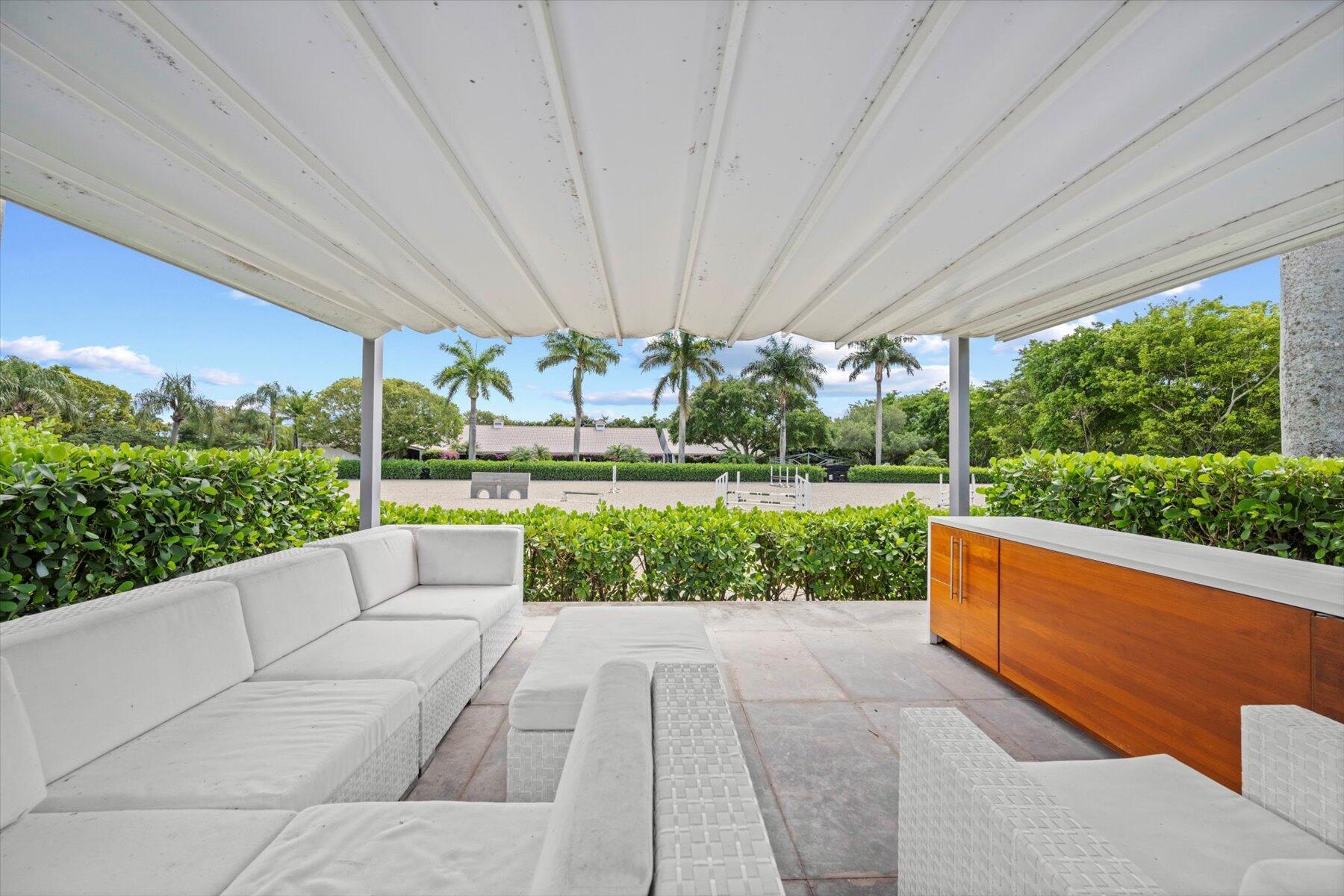SADDLE TRAIL PARK OF WELLINGTON - Residential Lease