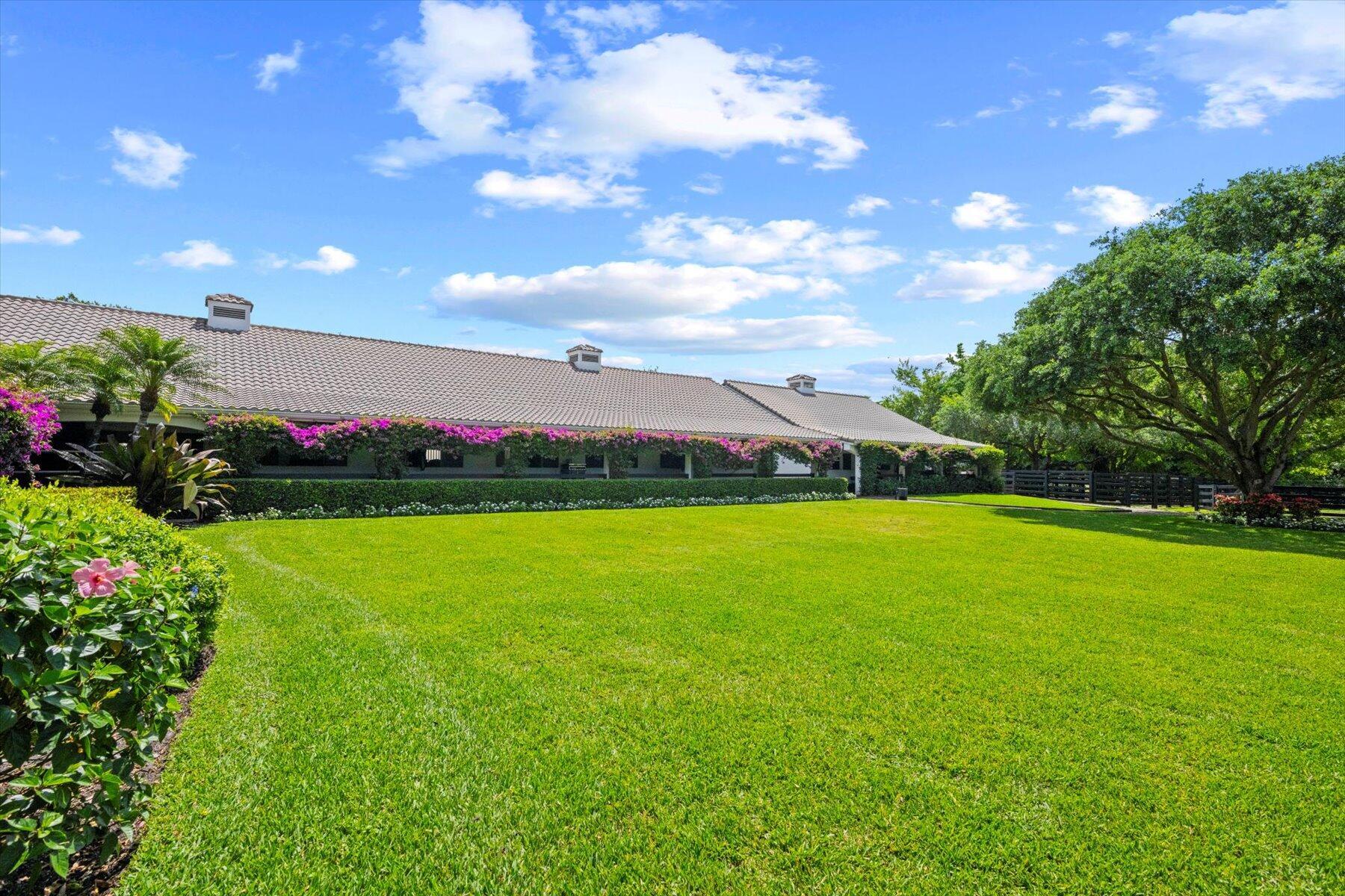 SADDLE TRAIL PARK OF WELLINGTON - Residential Lease