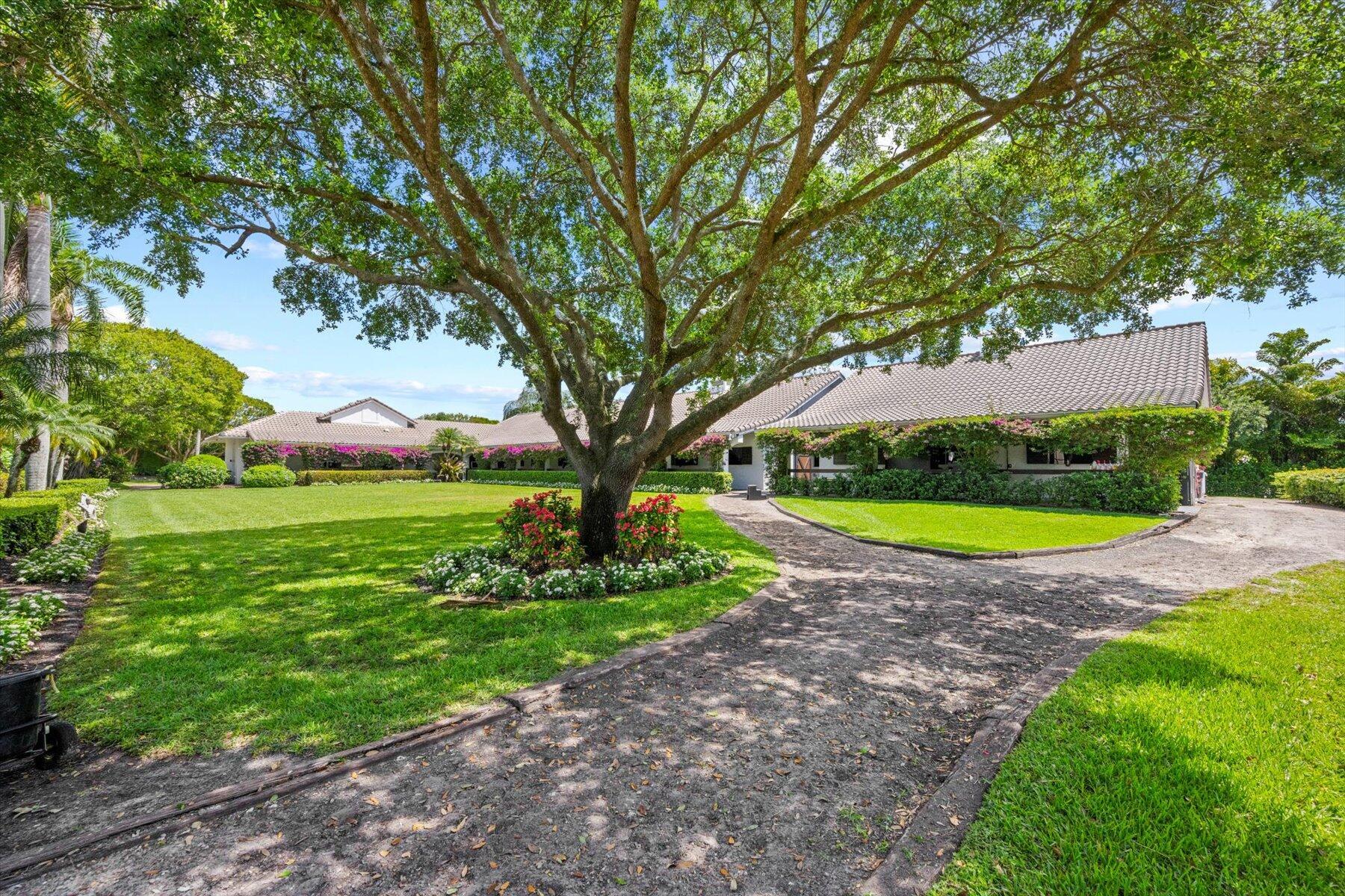 SADDLE TRAIL PARK OF WELLINGTON - Residential Lease