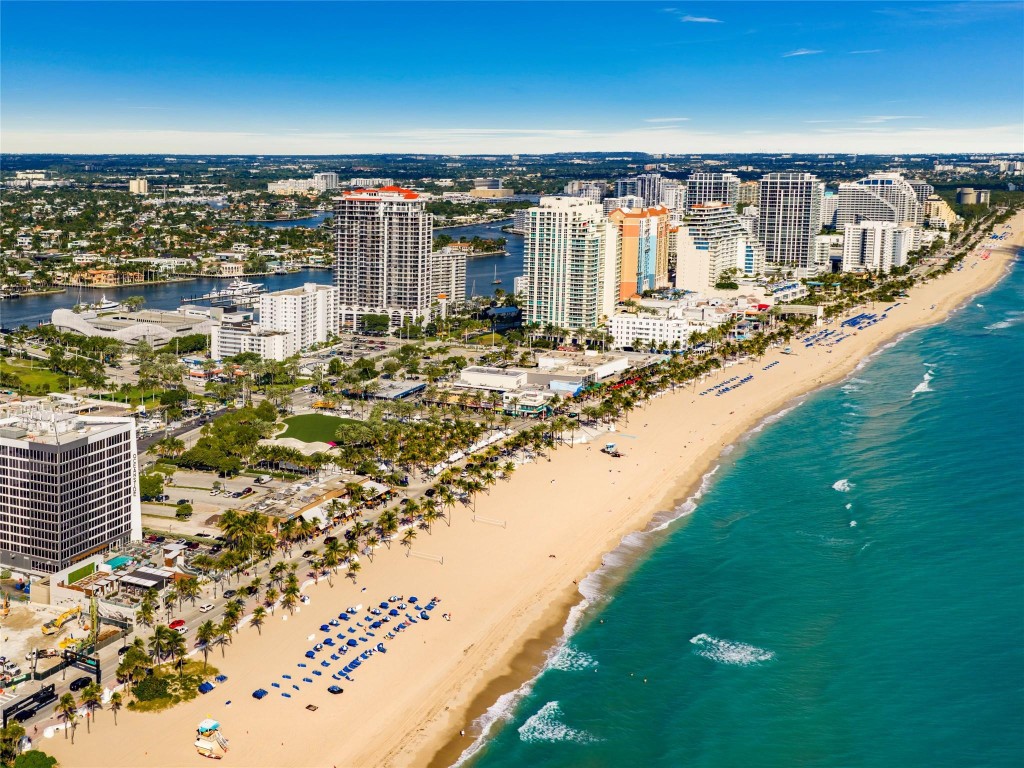 Lauderdale Shores Corr - Residential