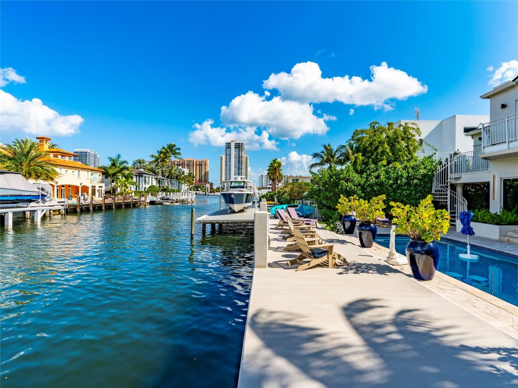 Lauderdale Shores Corr - Residential