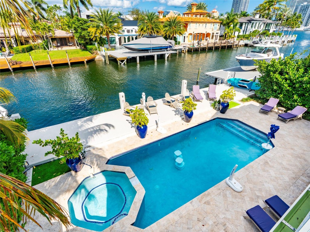 Lauderdale Shores Corr - Residential