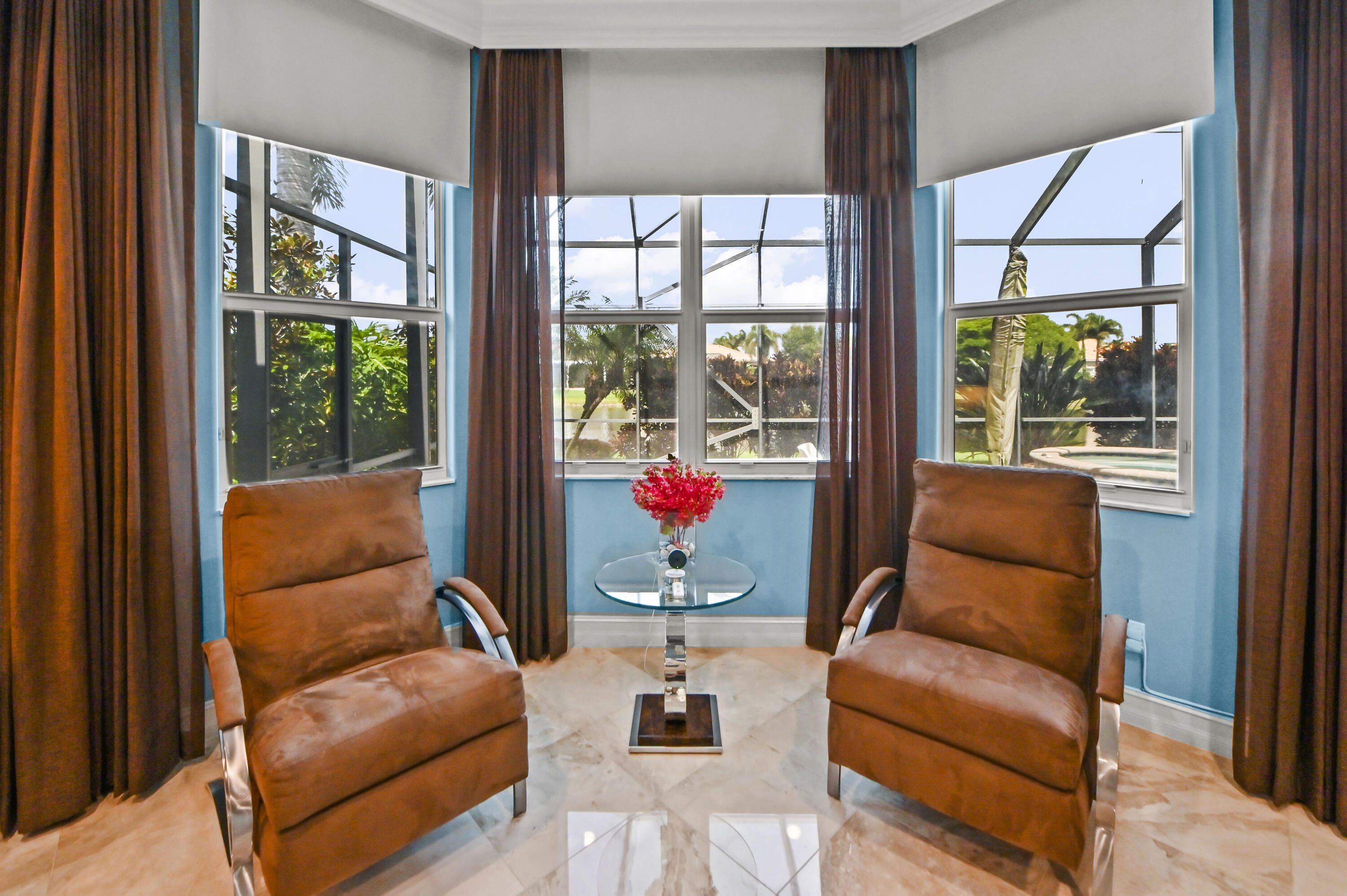 LYONS WEST - Residential
