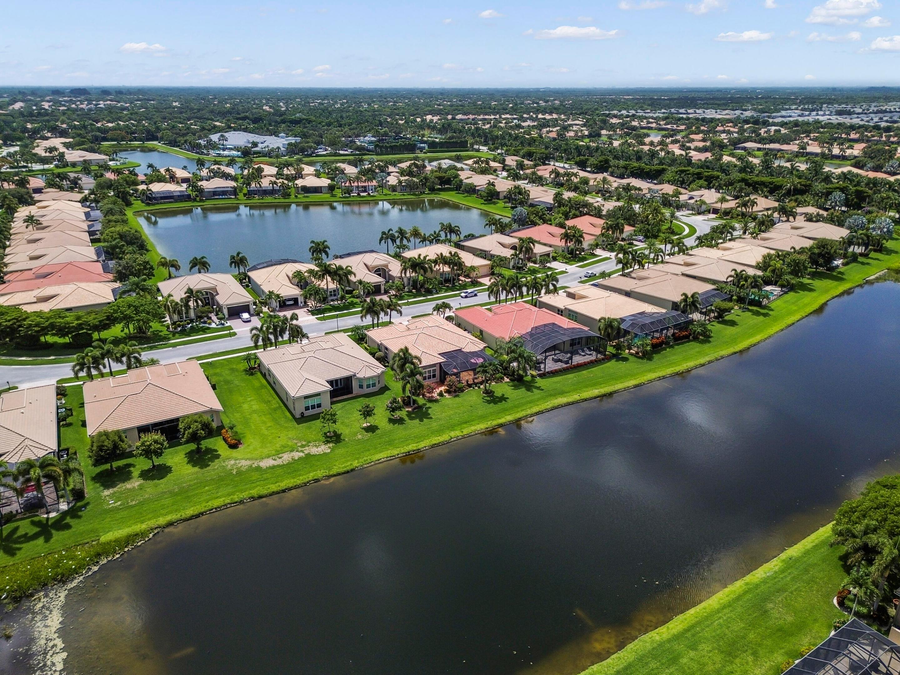 LYONS WEST - Residential
