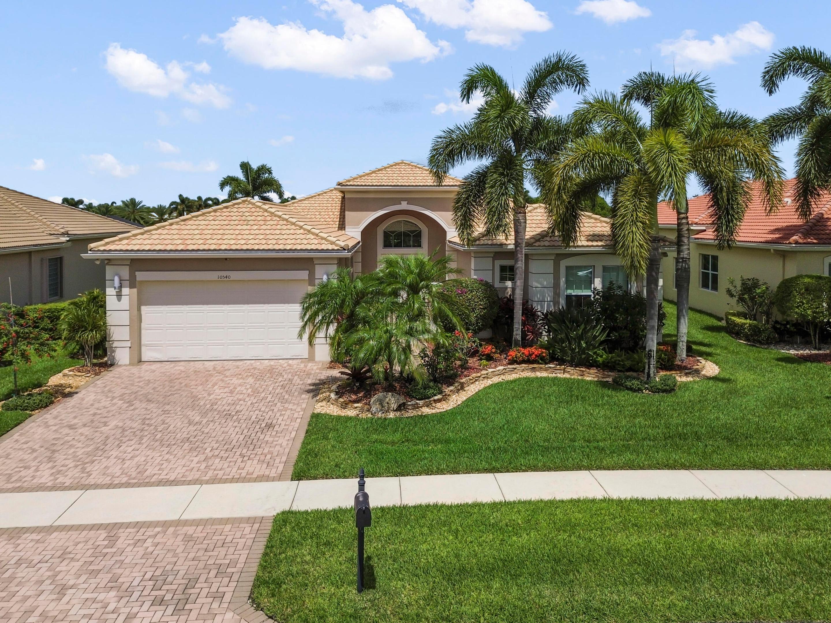 LYONS WEST - Residential