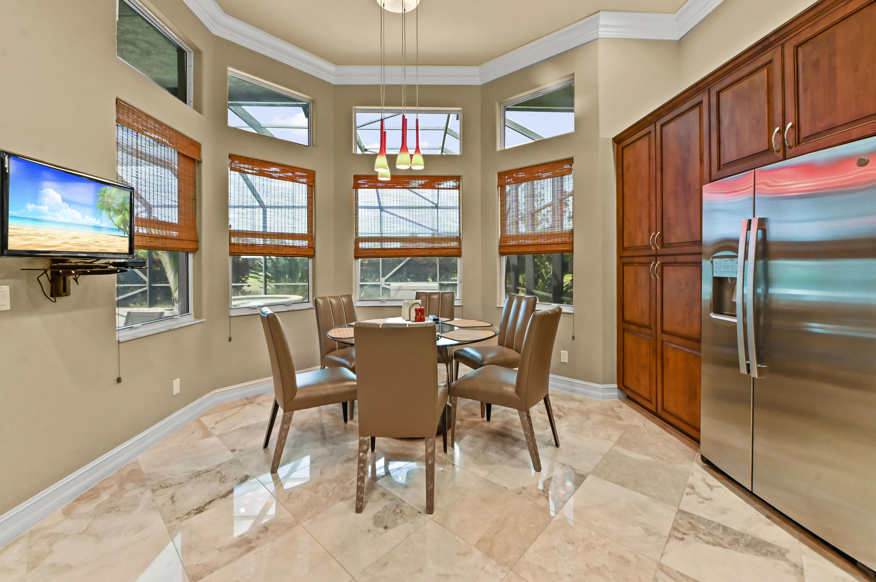 LYONS WEST - Residential