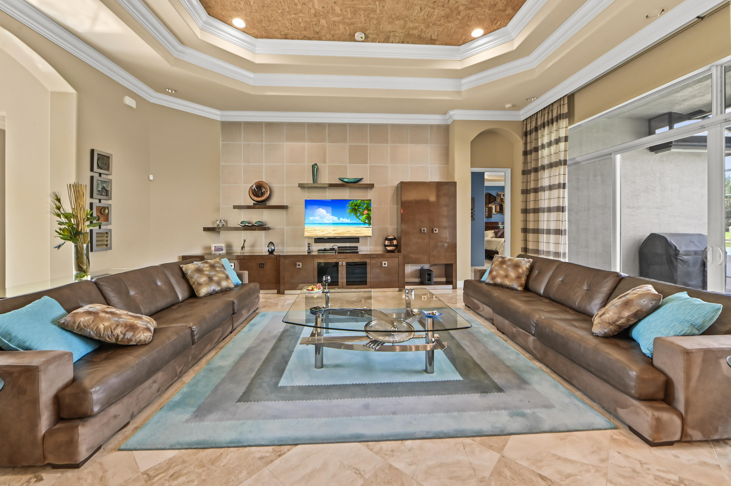 LYONS WEST - Residential
