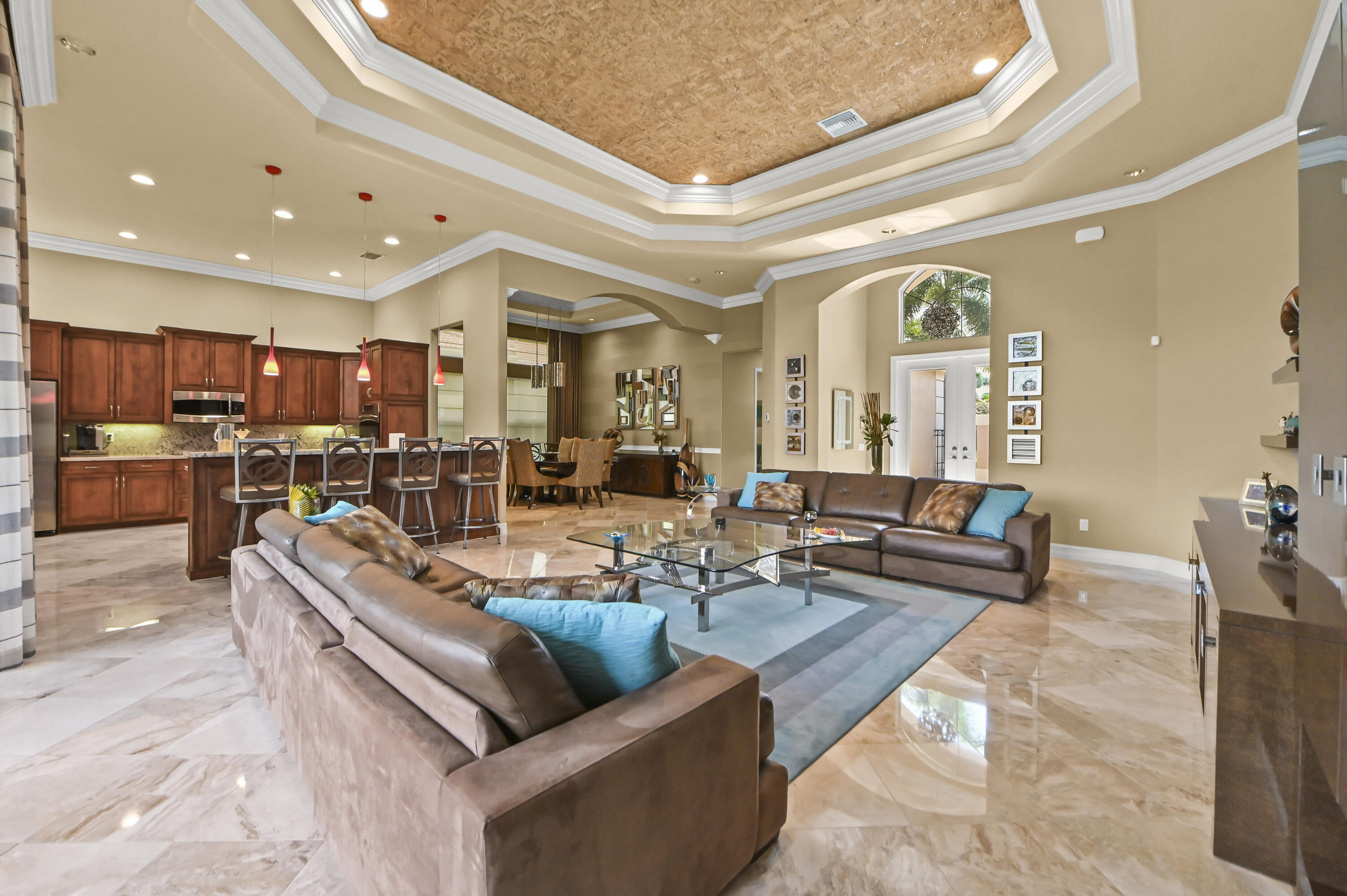 LYONS WEST - Residential