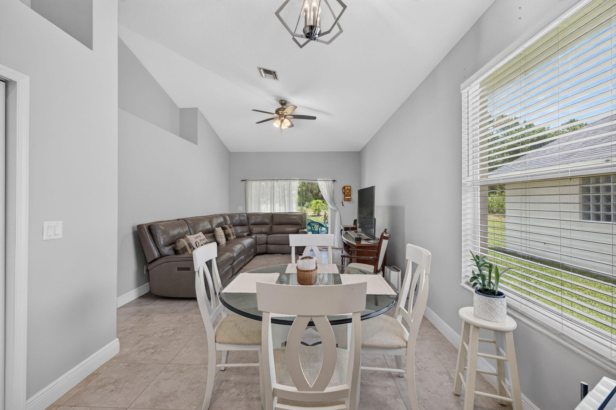 MORNINGSIDE PALM BREEZES CLUB PHASE 2A - Residential