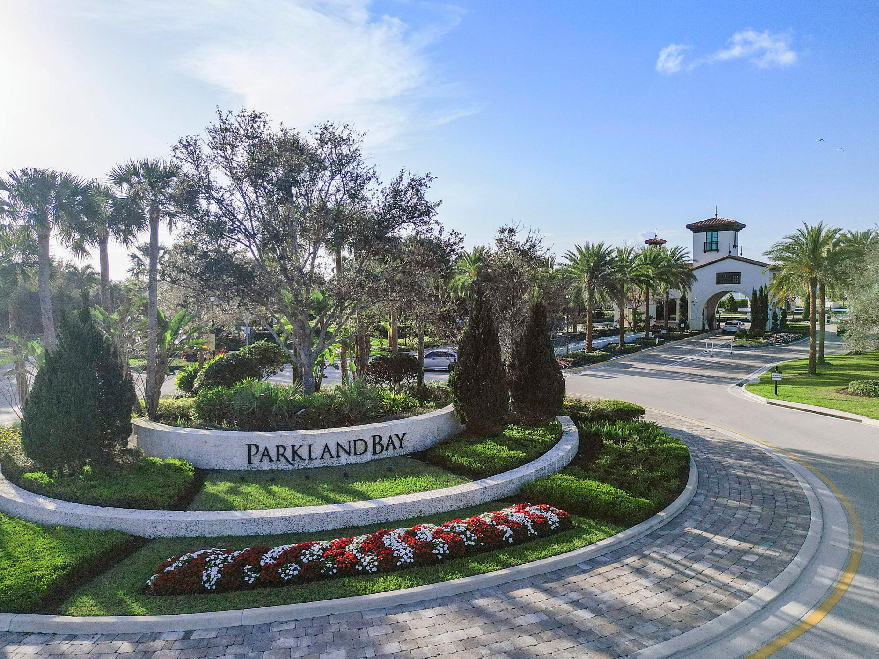 PARKLAND BAY - Residential
